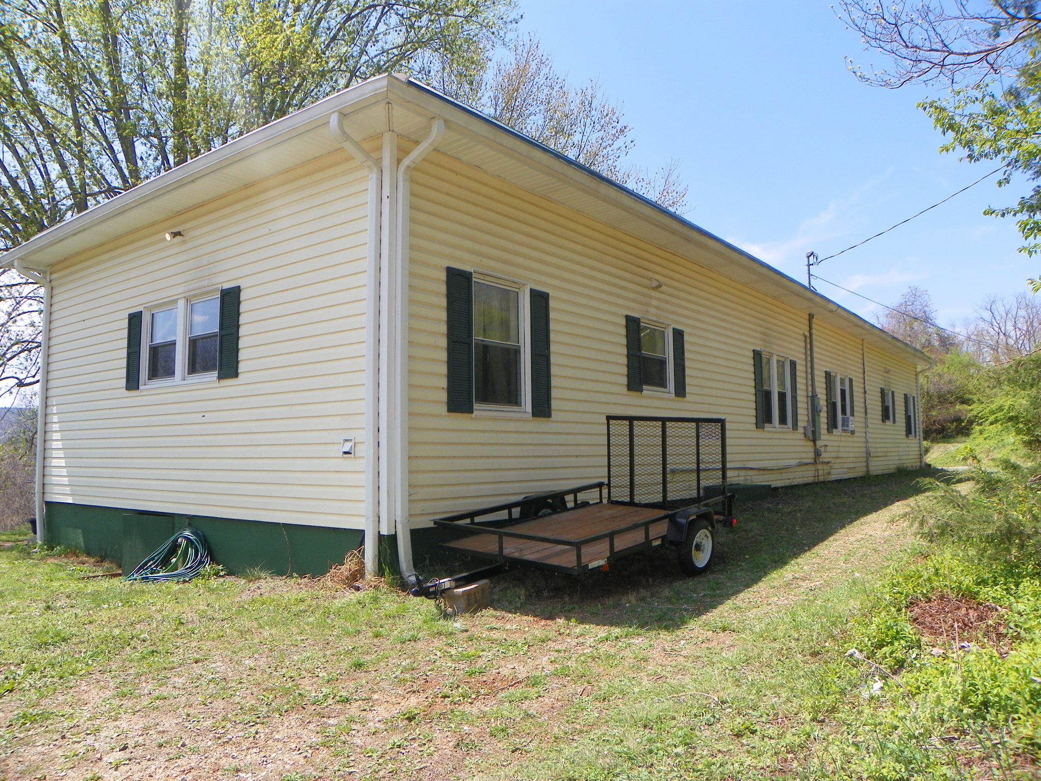 179 Sipe Lane Ivanhoe VA 24350