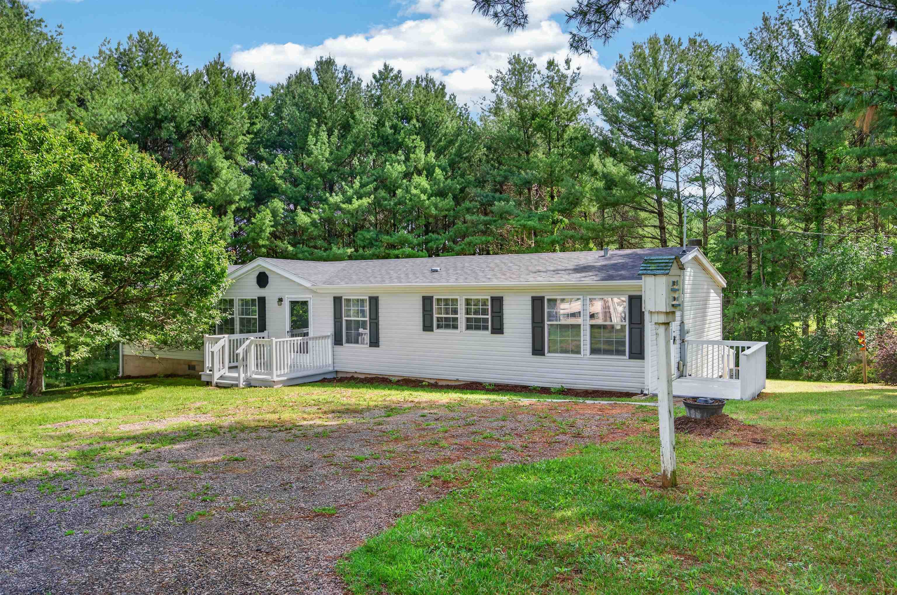 446 Lead Mine Road Austinville VA 24312