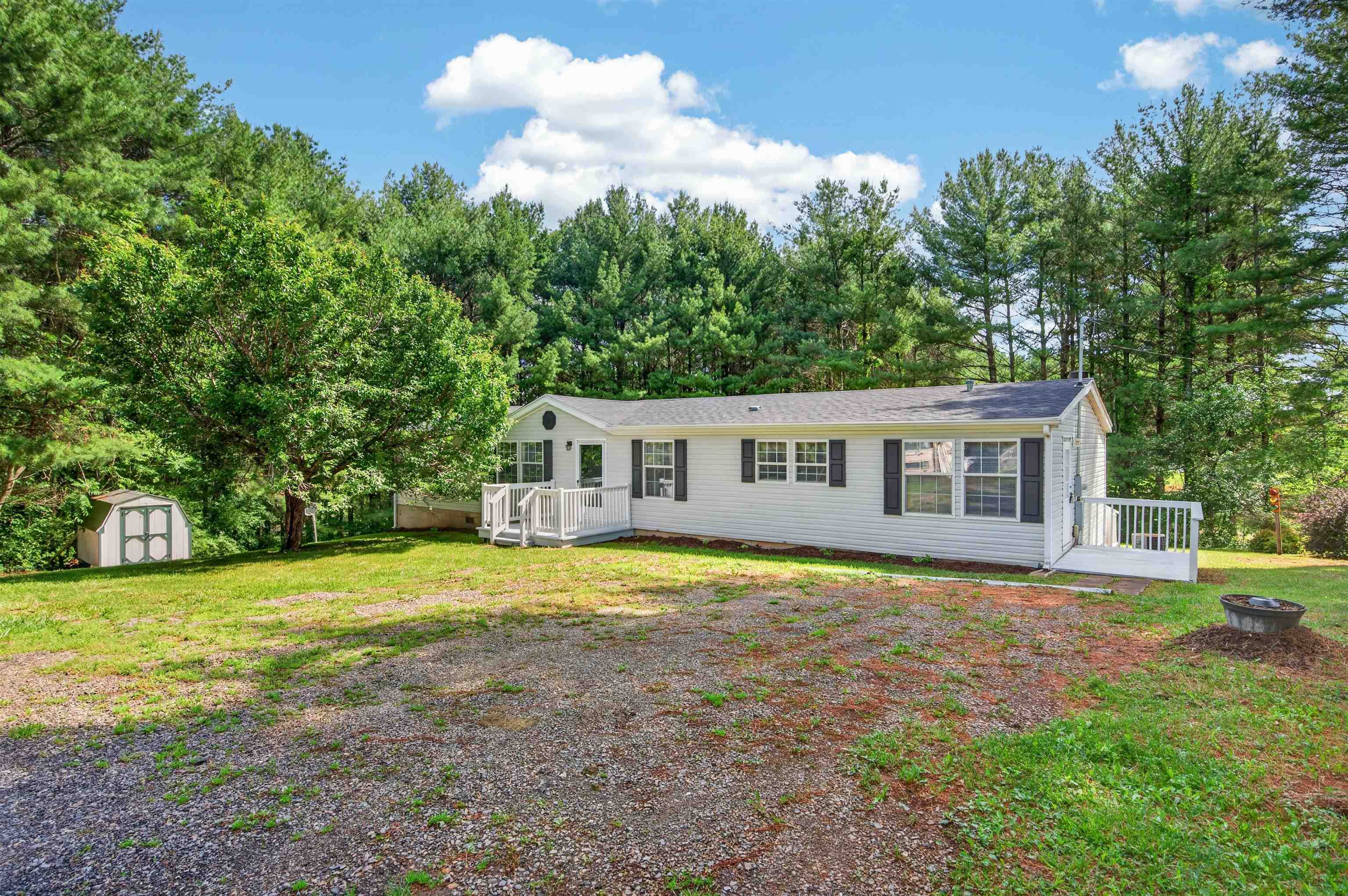 446 Lead Mine Road Austinville VA 24312