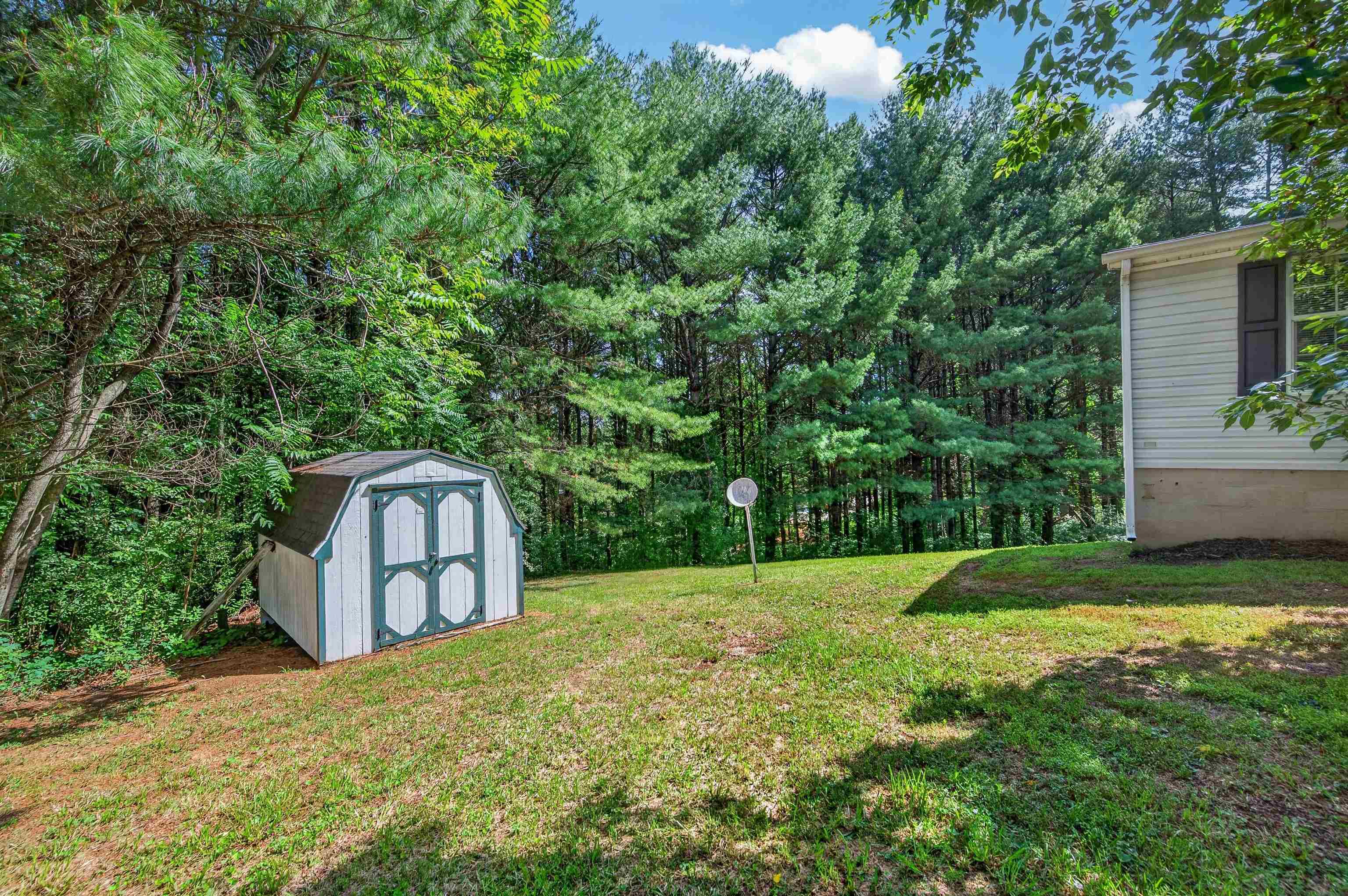 446 Lead Mine Road Austinville VA 24312