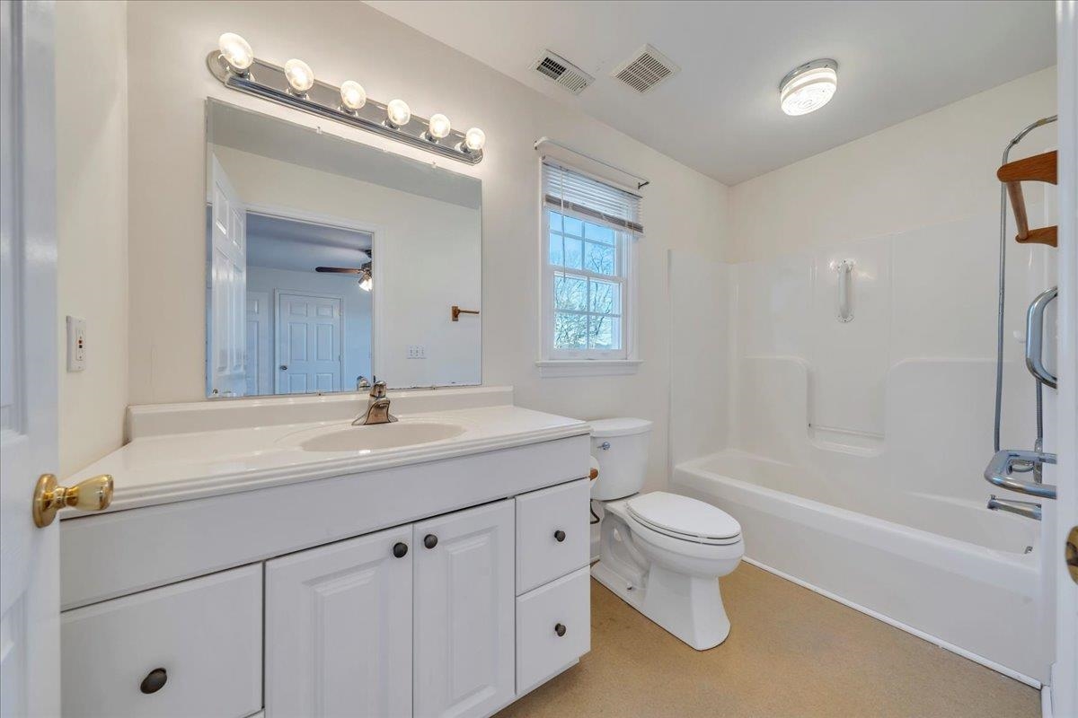 2534 Paris Mountain Road Elliston VA 24087