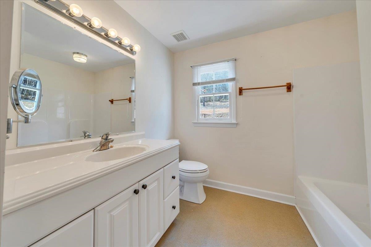 2534 Paris Mountain Road Elliston VA 24087