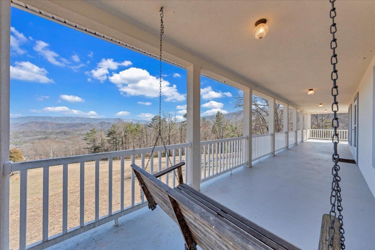 2534 Paris Mountain Road Elliston VA 24087