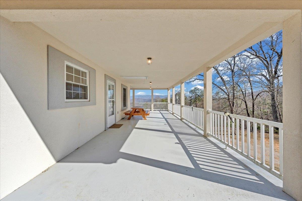 2534 Paris Mountain Road Elliston VA 24087