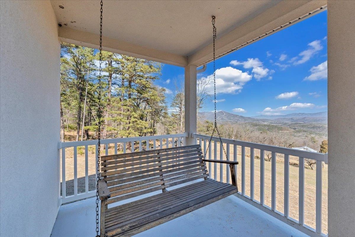 2534 Paris Mountain Road Elliston VA 24087