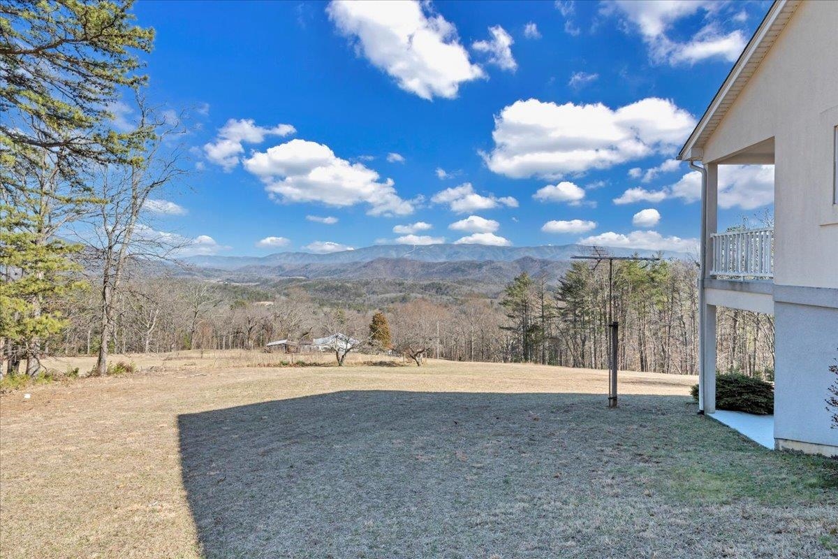 2534 Paris Mountain Road Elliston VA 24087