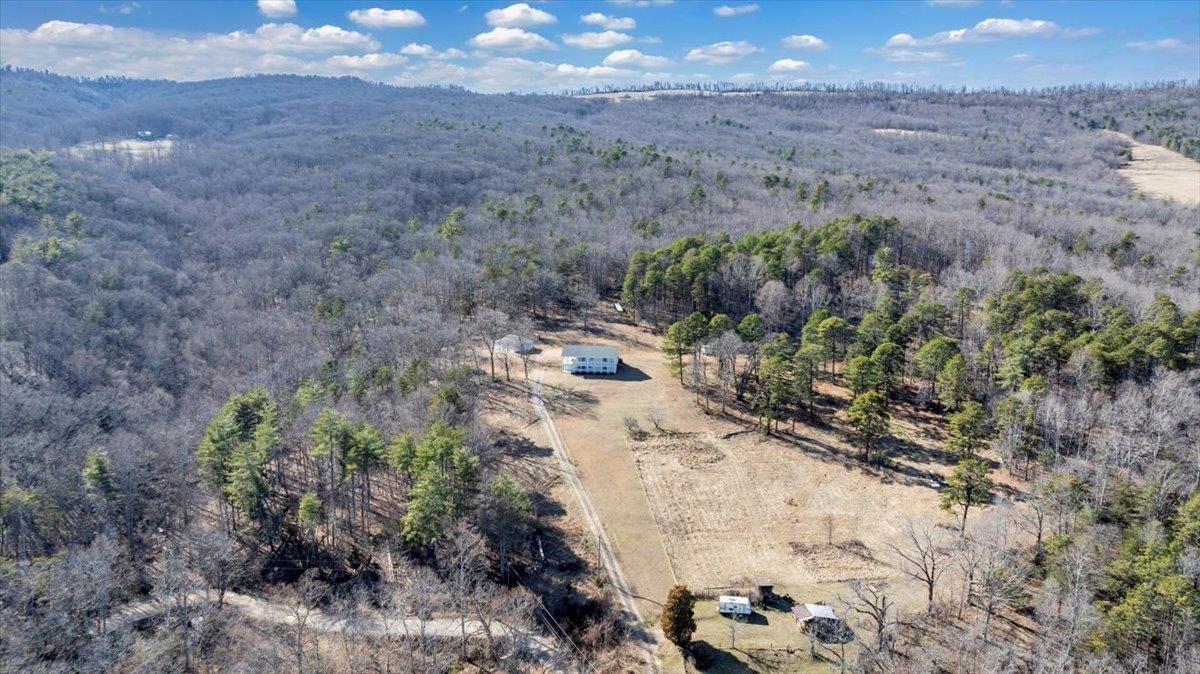 2534 Paris Mountain Road Elliston VA 24087