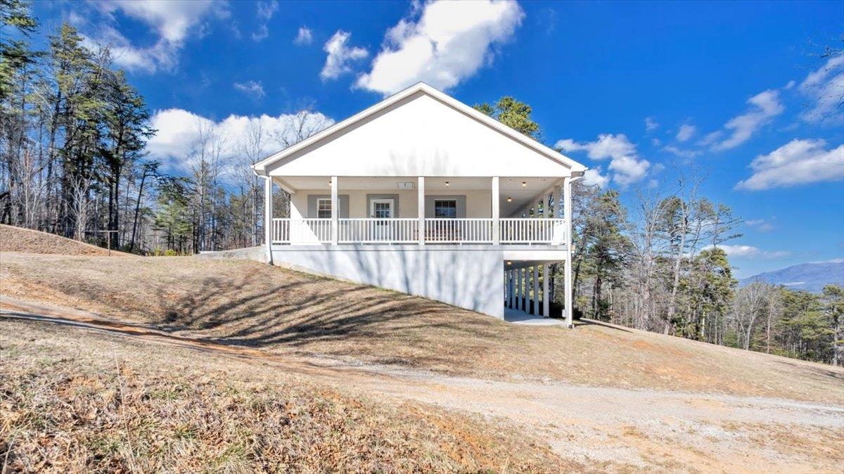 2534 Paris Mountain Road Elliston VA 24087