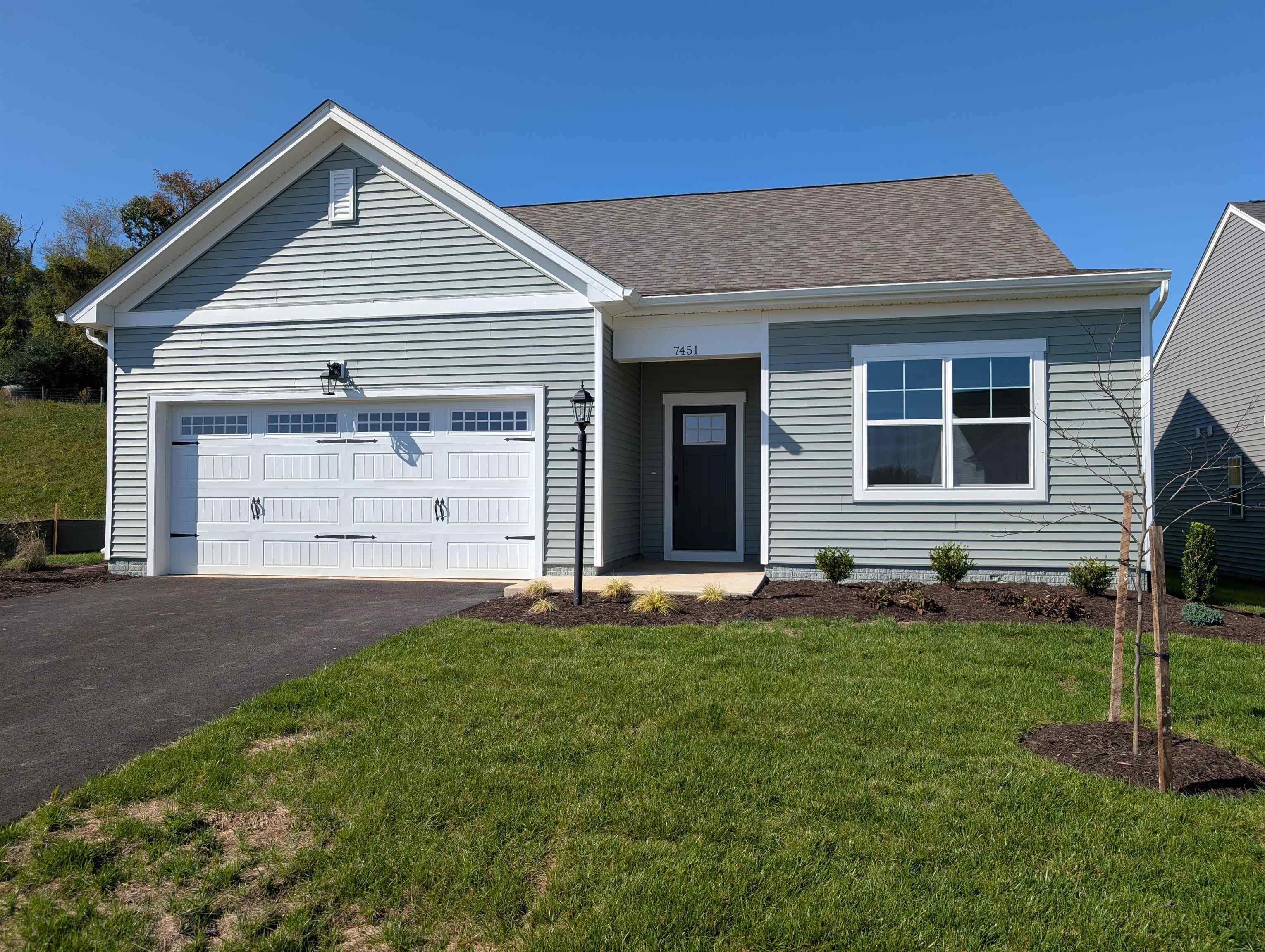 7451 King's Pointe Drive Fairlawn VA 24141