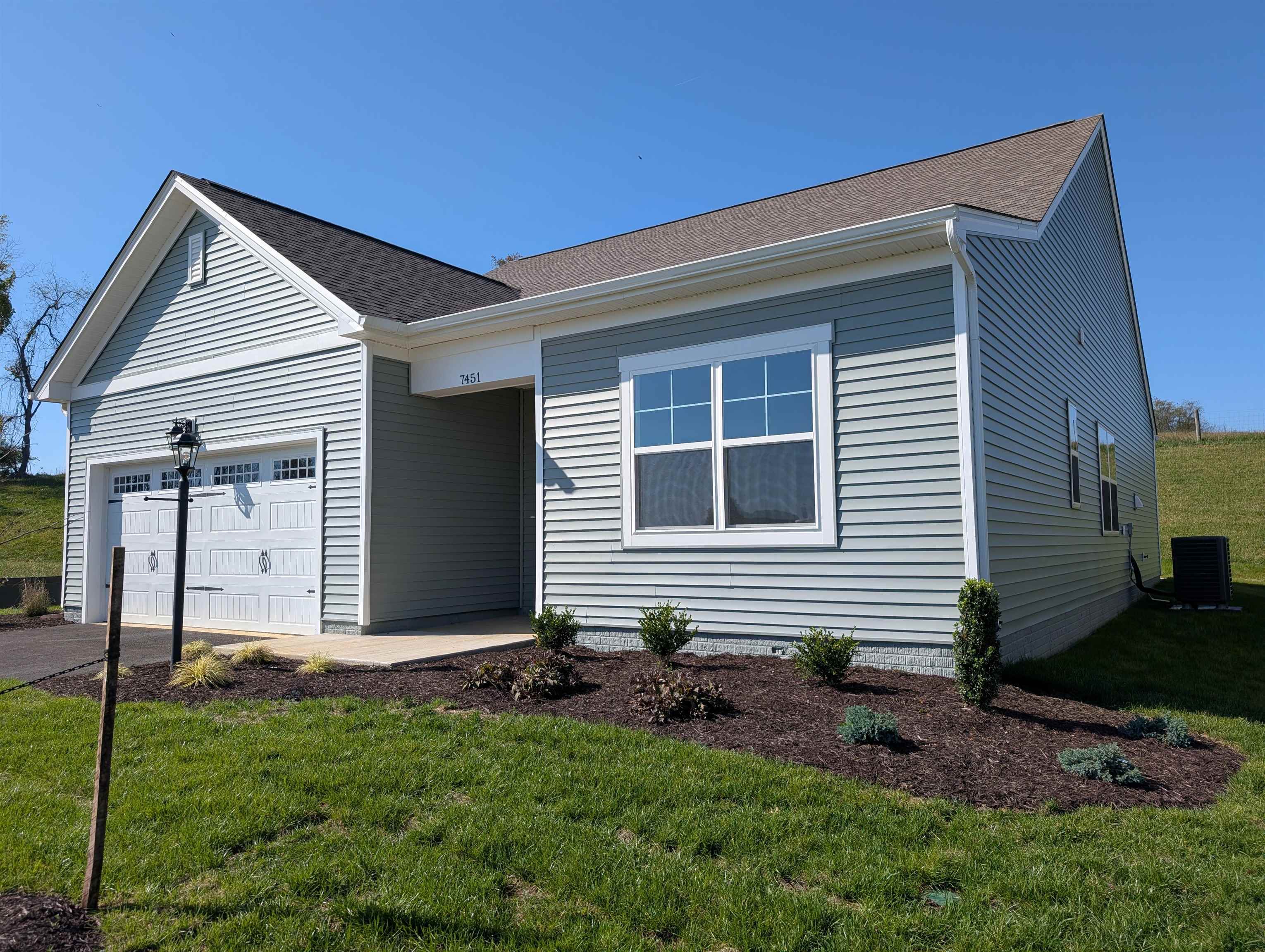 7451 King's Pointe Drive Fairlawn VA 24141