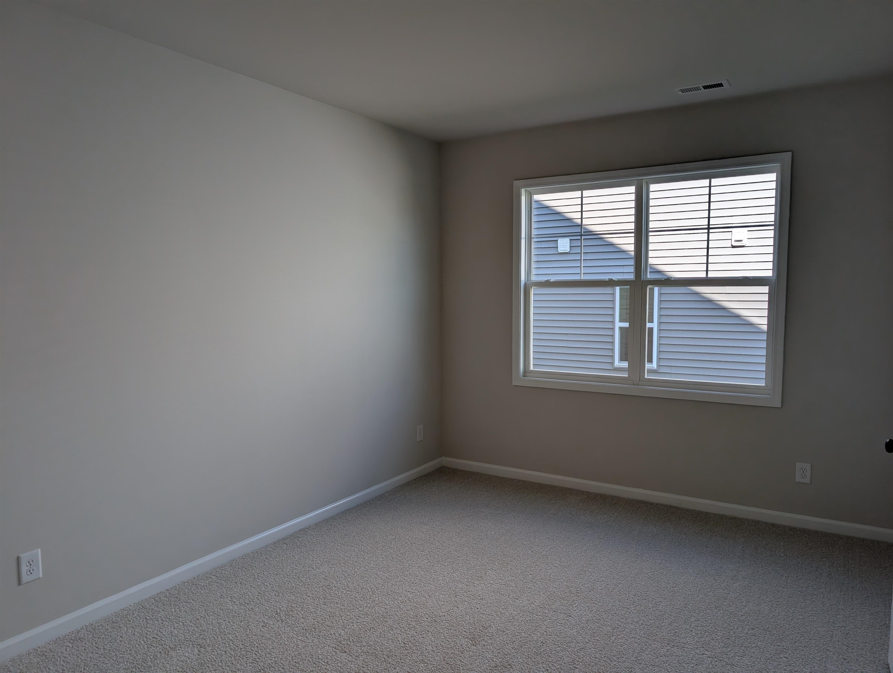 7451 King's Pointe Drive Fairlawn VA 24141