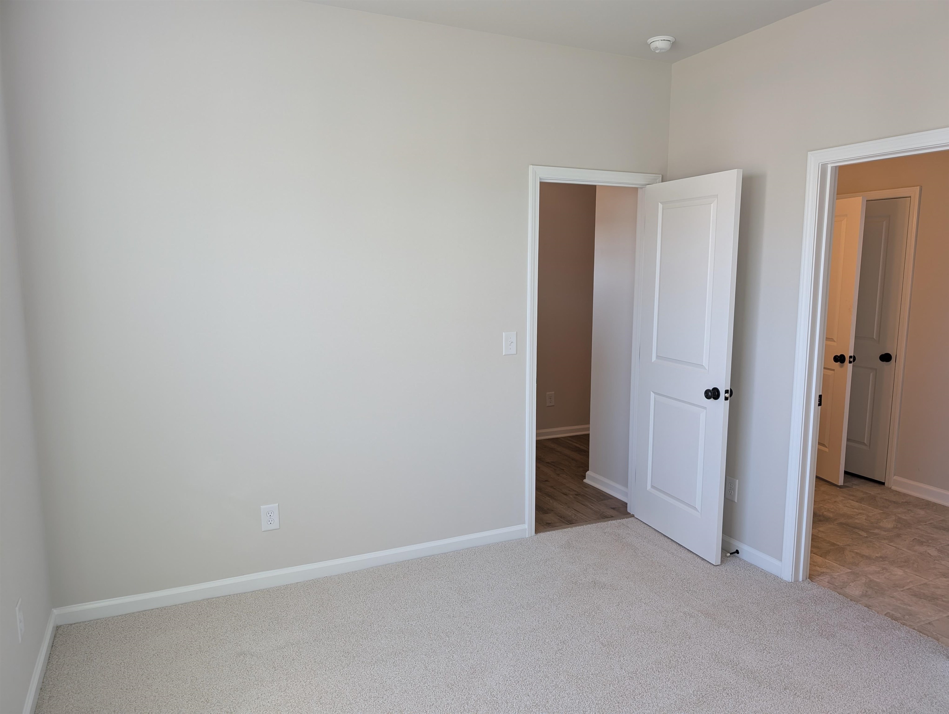 7451 King's Pointe Drive Fairlawn VA 24141
