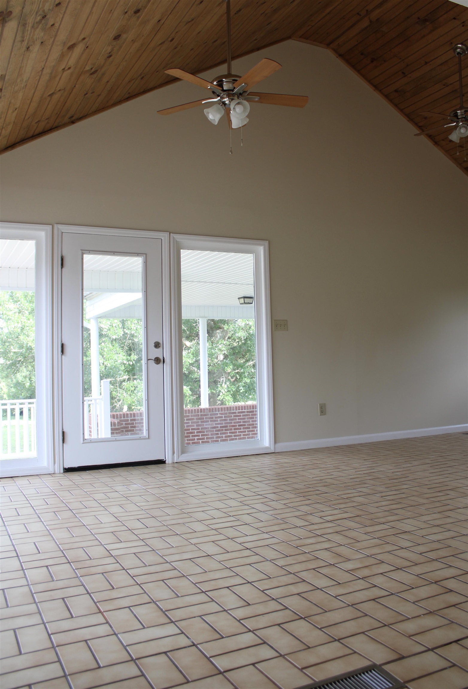 5062 Woodlyn Street Dublin VA 24084