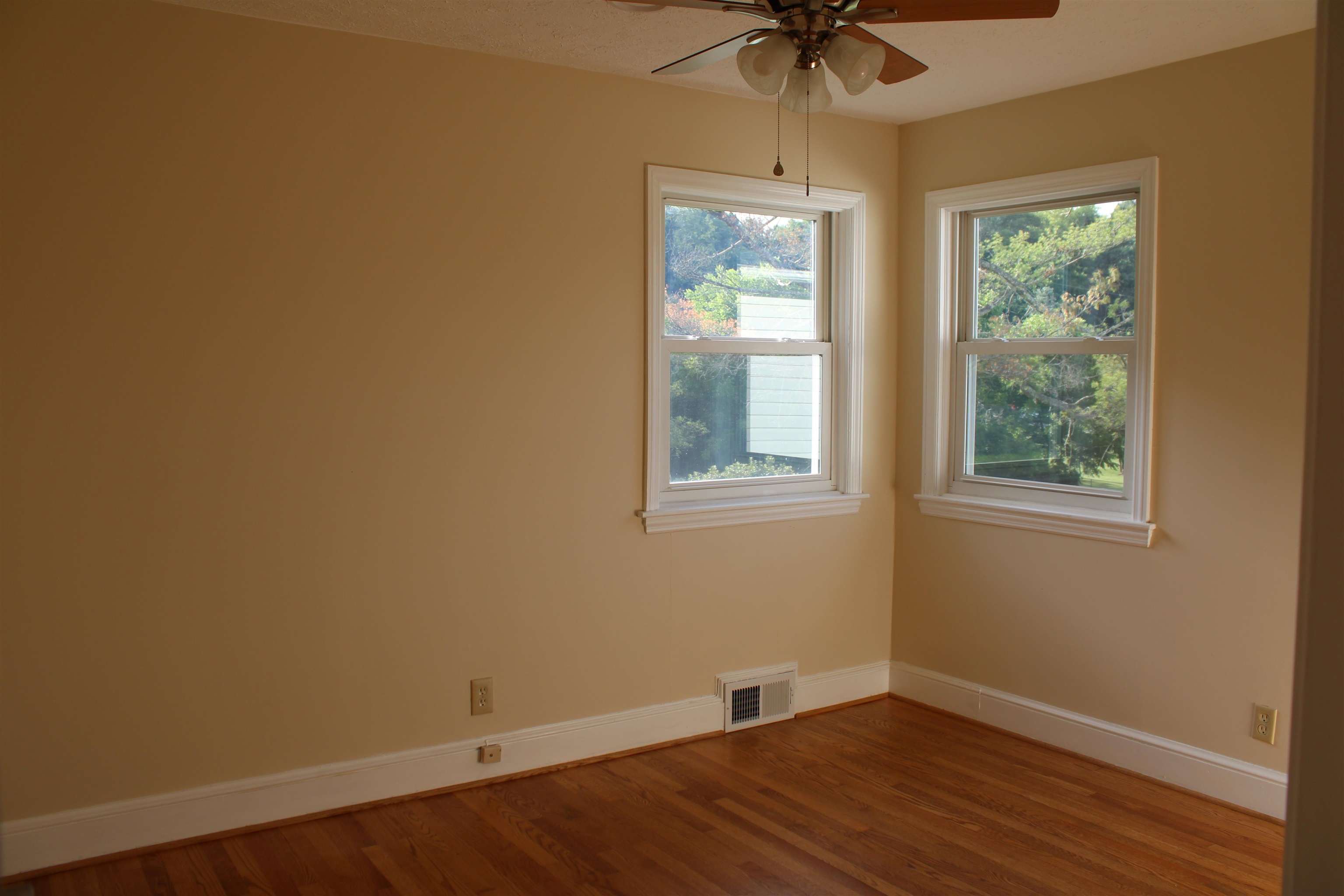 5062 Woodlyn Street Dublin VA 24084