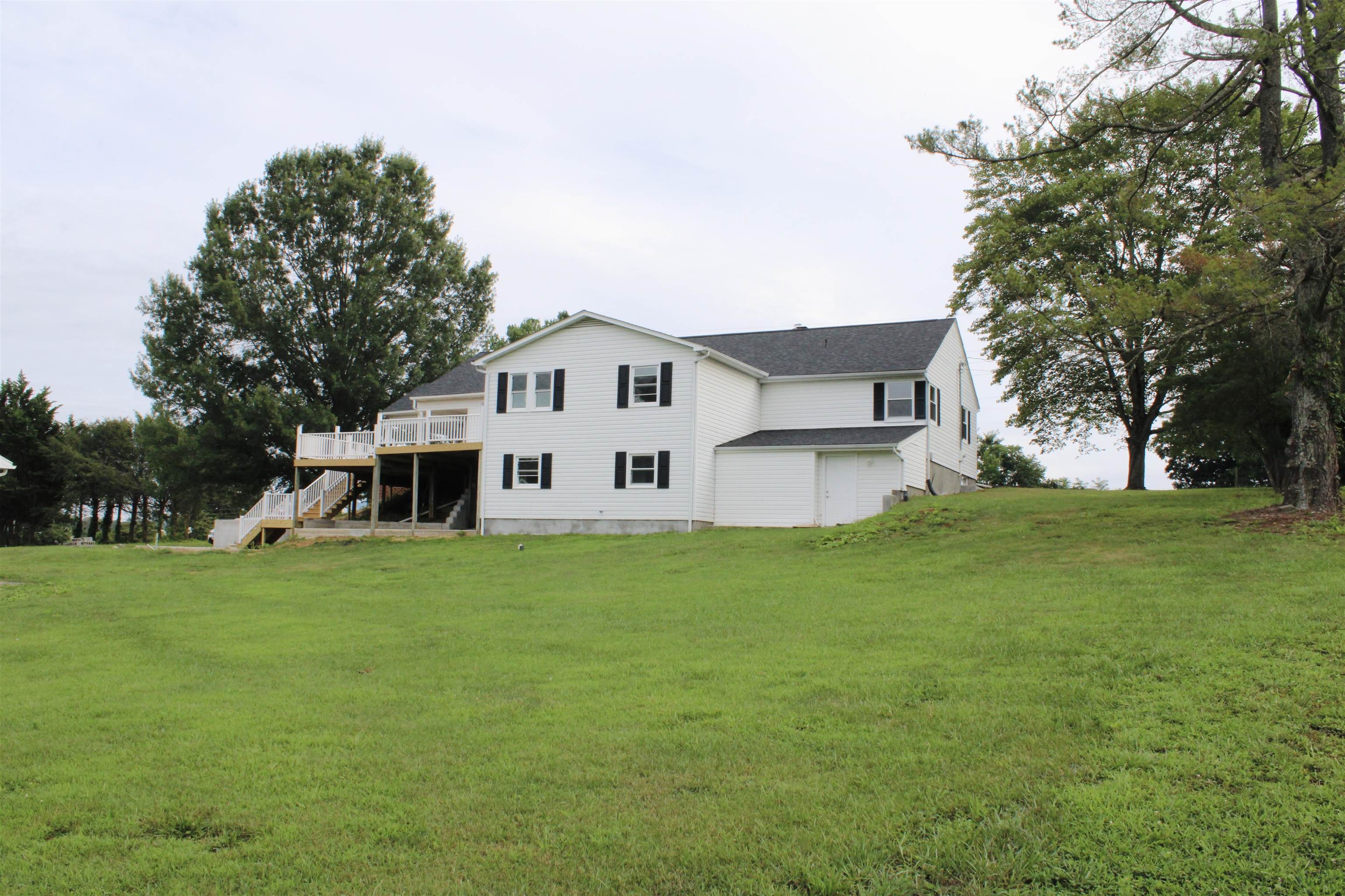 5062 Woodlyn Street Dublin VA 24084