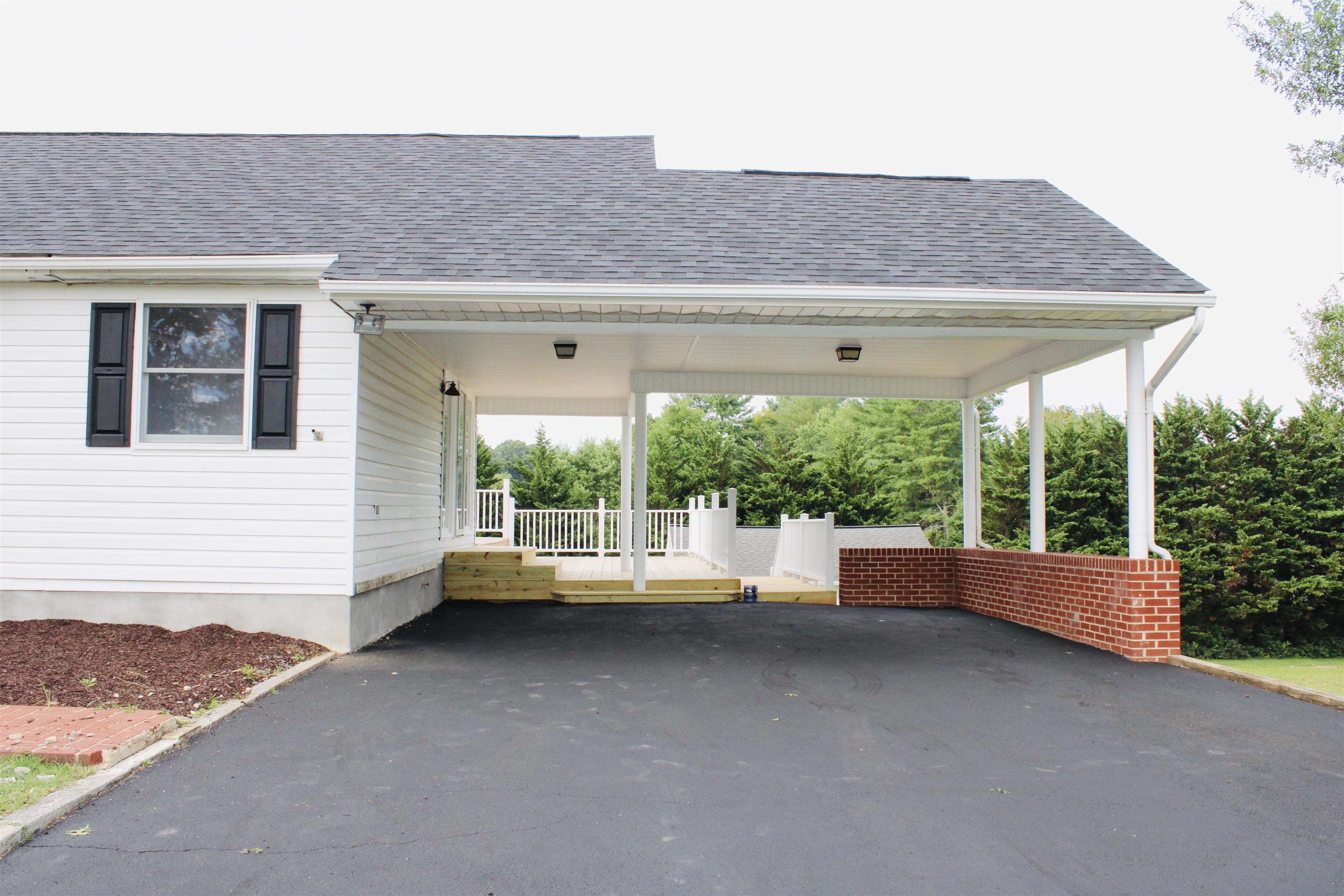 5062 Woodlyn Street Dublin VA 24084