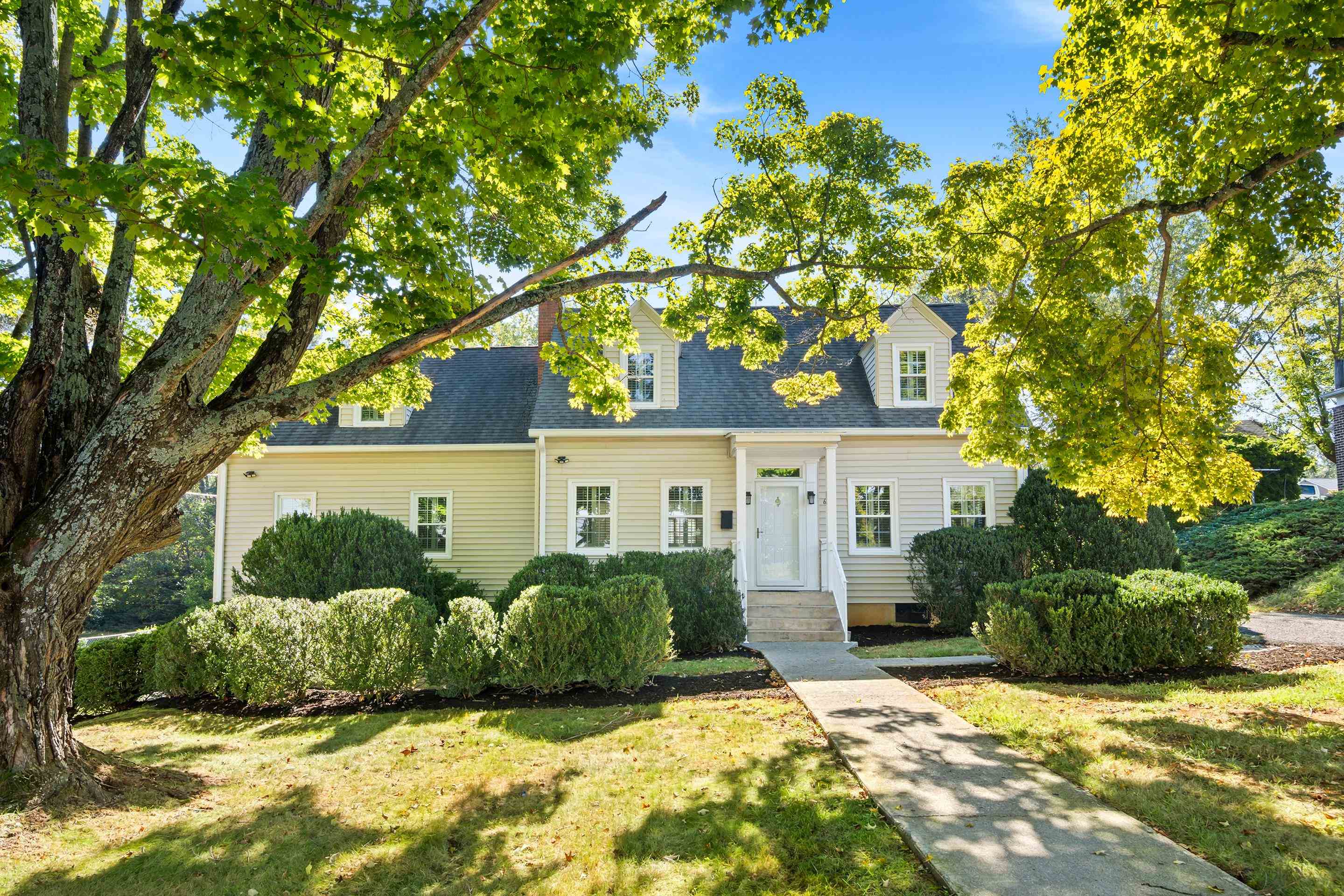 660 W Main Street Christiansburg VA 24073