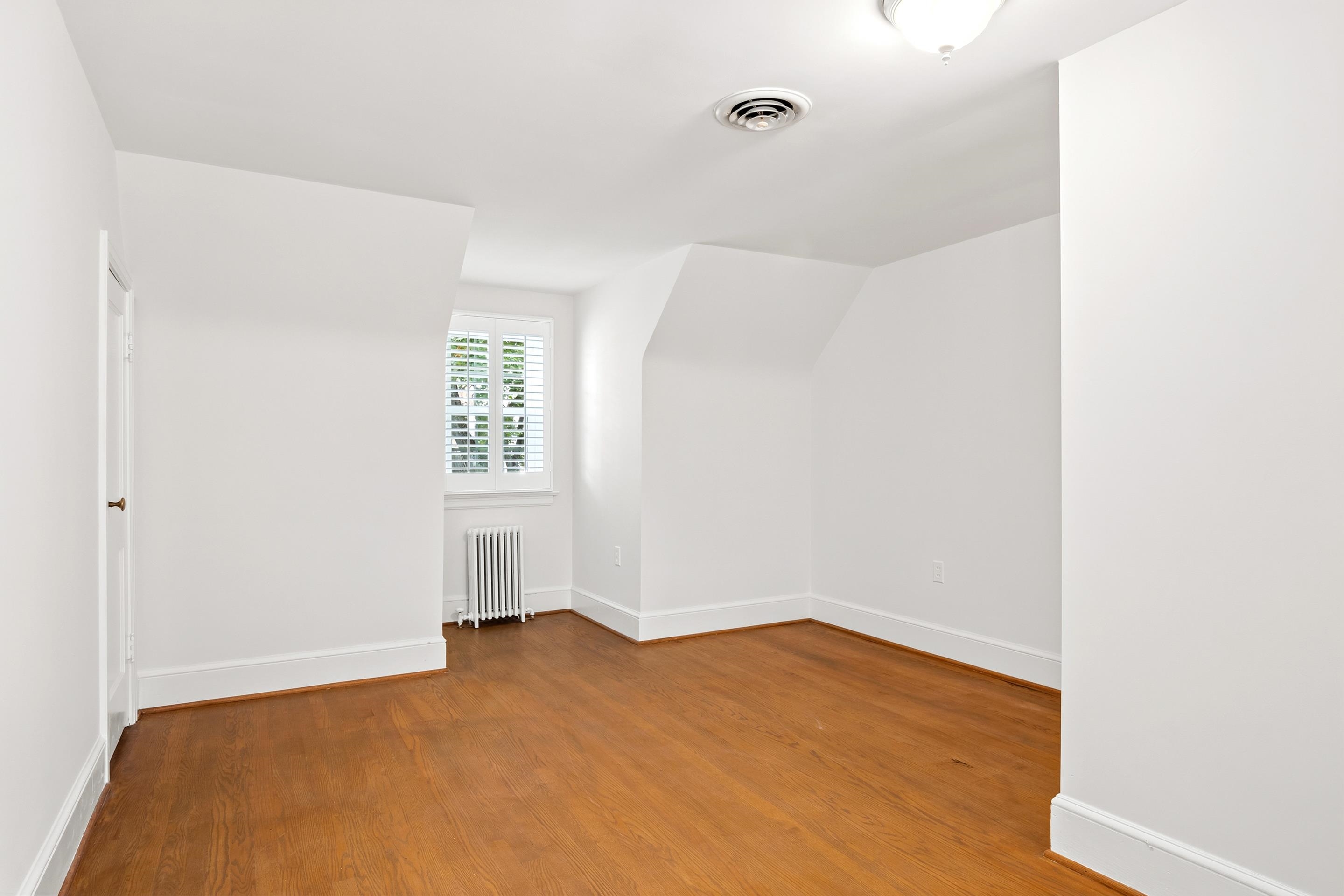 660 W Main Street Christiansburg VA 24073