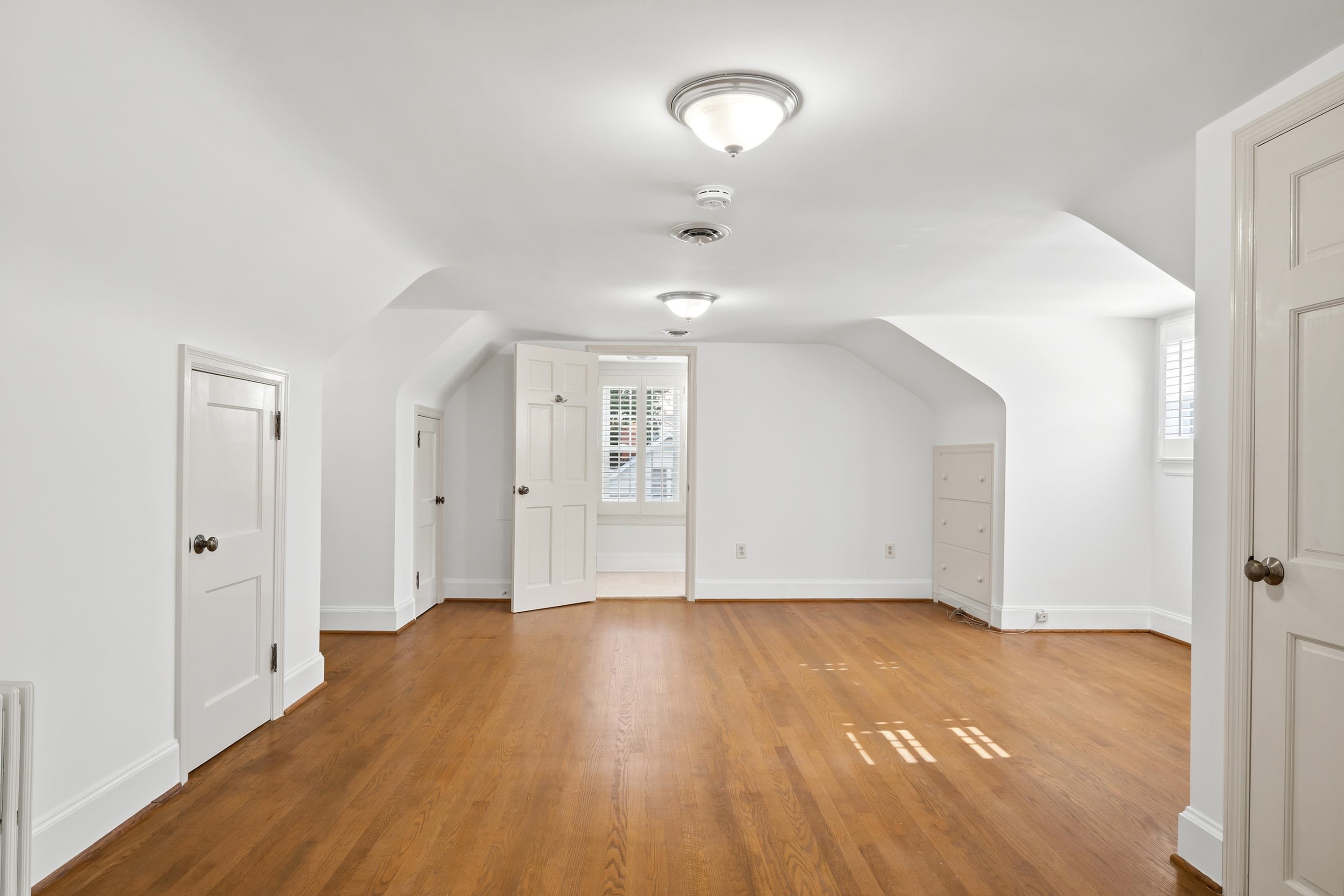 660 W Main Street Christiansburg VA 24073