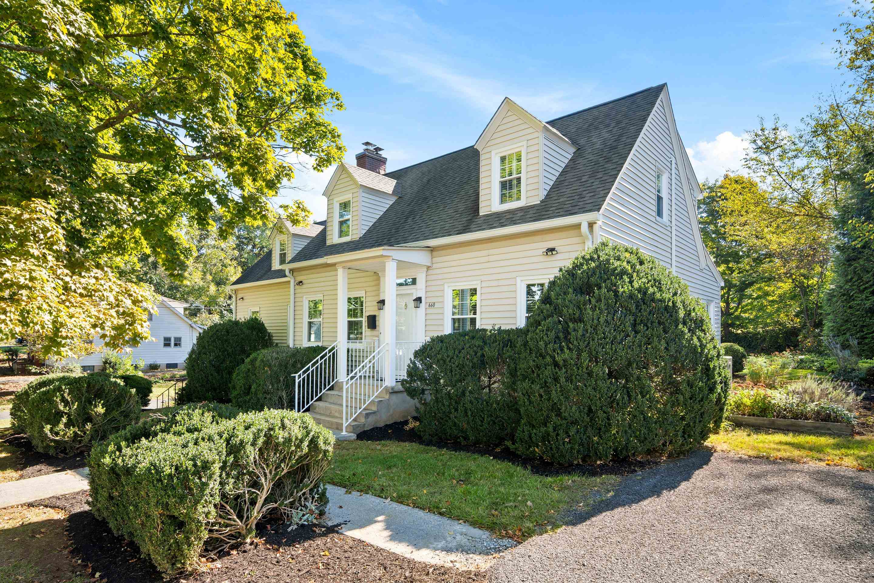 660 W Main Street Christiansburg VA 24073