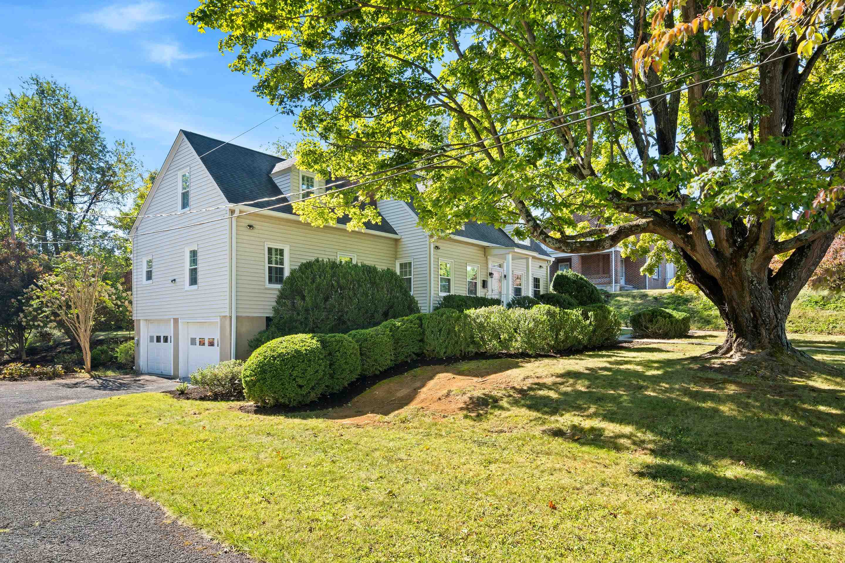 660 W Main Street Christiansburg VA 24073