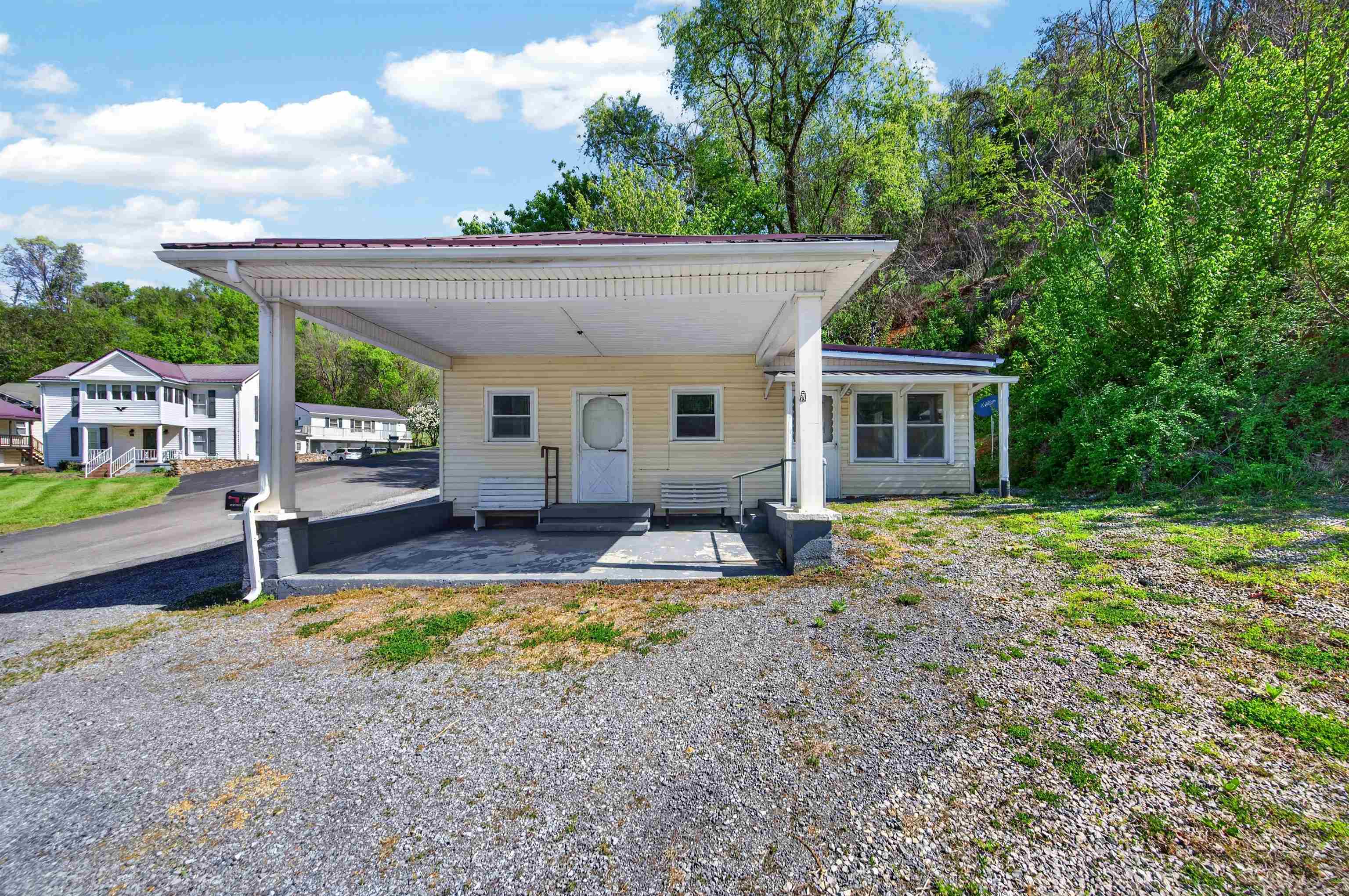 101 Mays Hollow Road Pembroke VA 24136