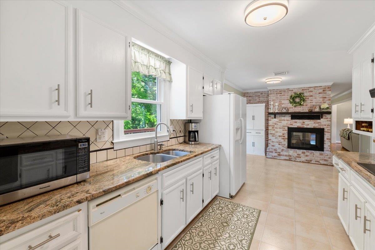 609 Landsdowne Drive Blacksburg VA 24060