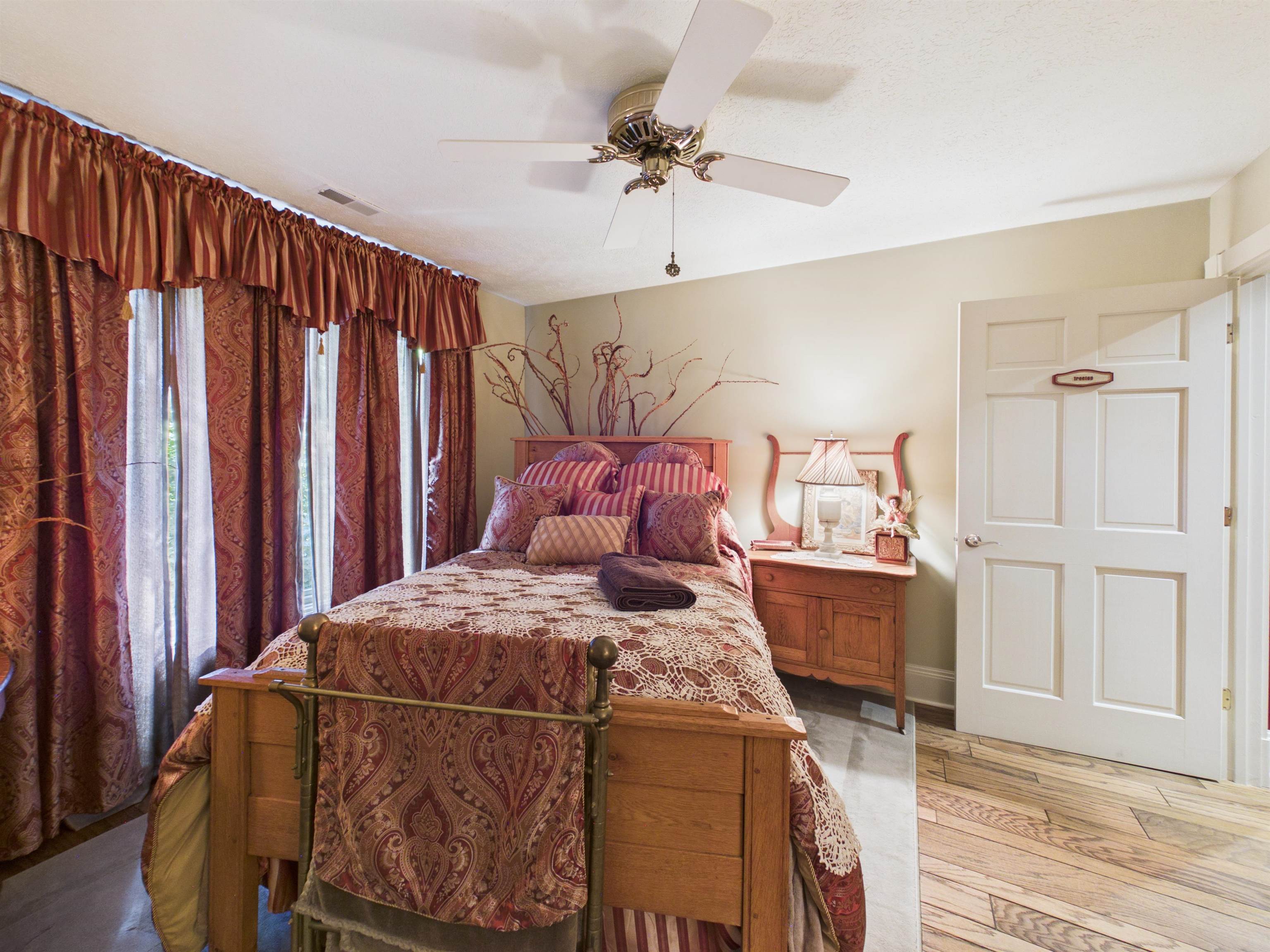 4588 Hurston Road Pulaski VA 24301