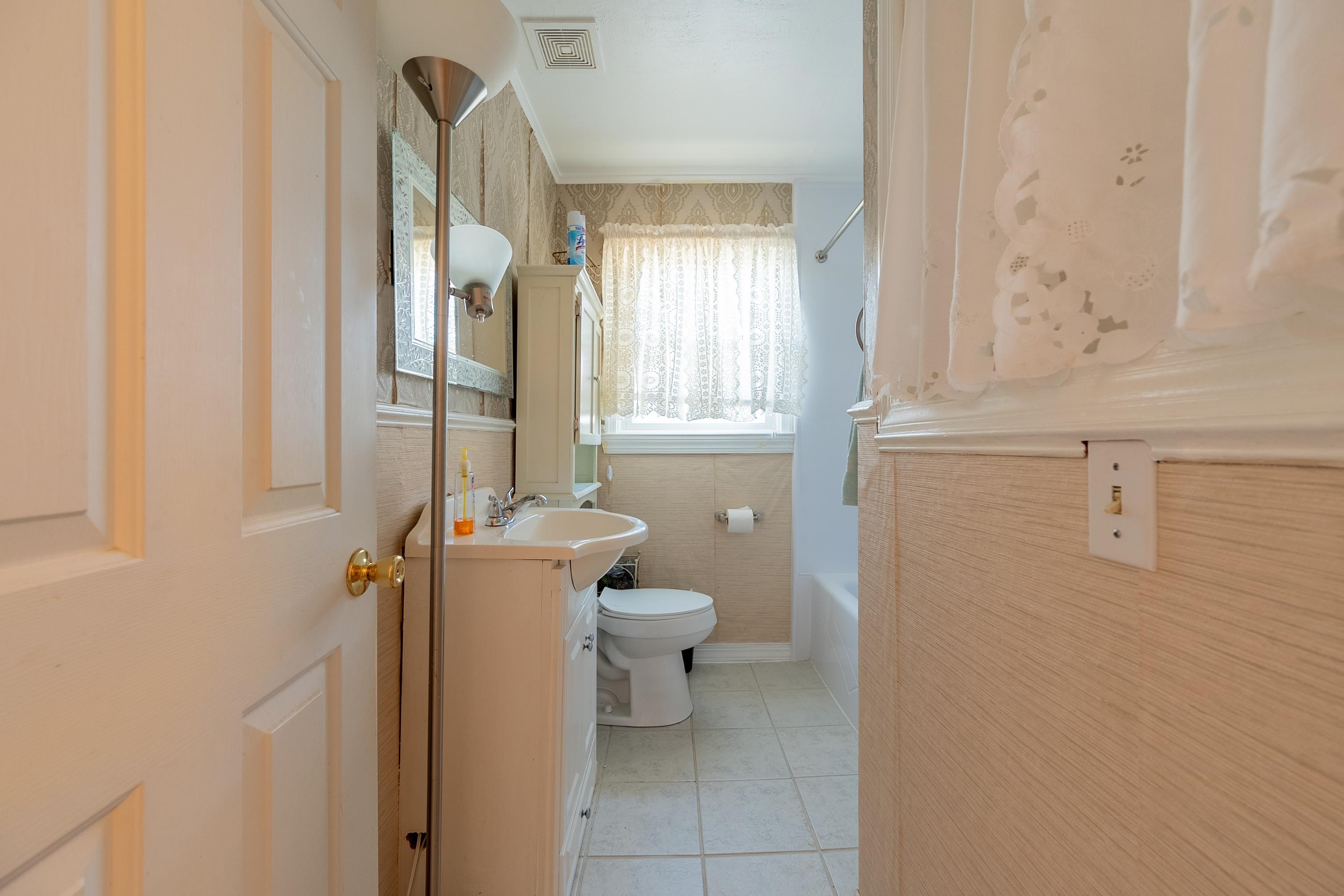 305 Fairview Street Narrows VA 24124