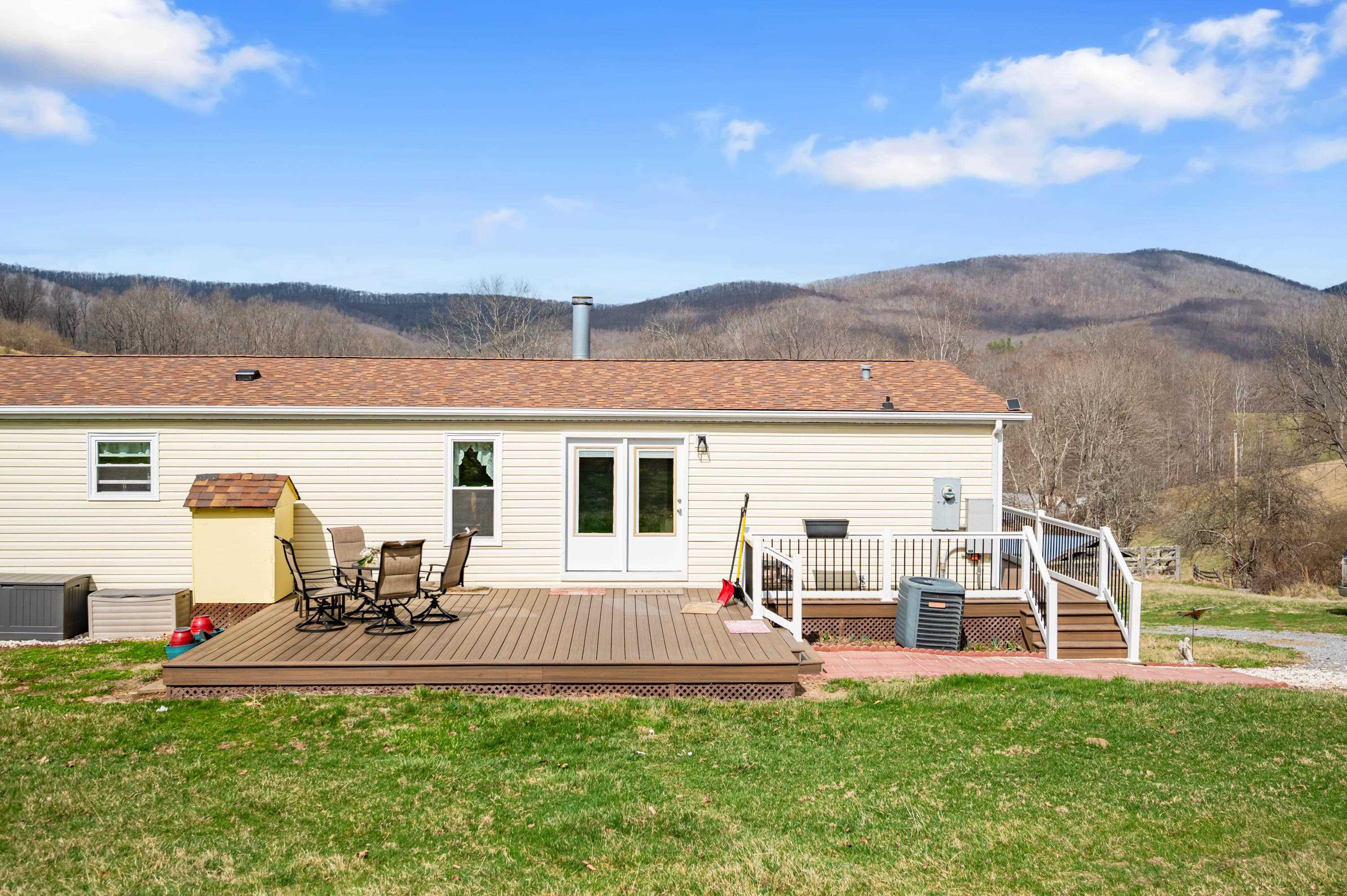 568 Round Bottom Drive Narrows VA 24124