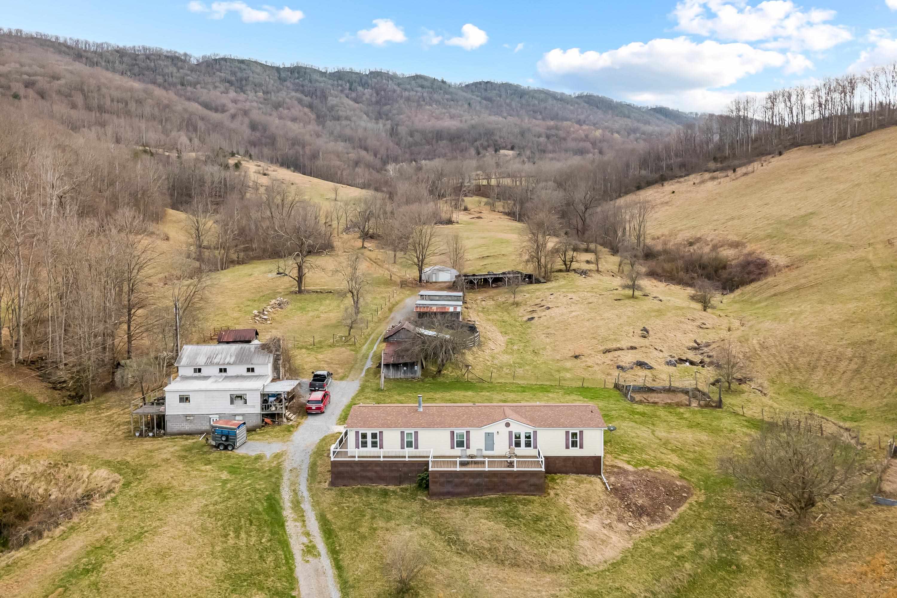 568 Round Bottom Drive Narrows VA 24124