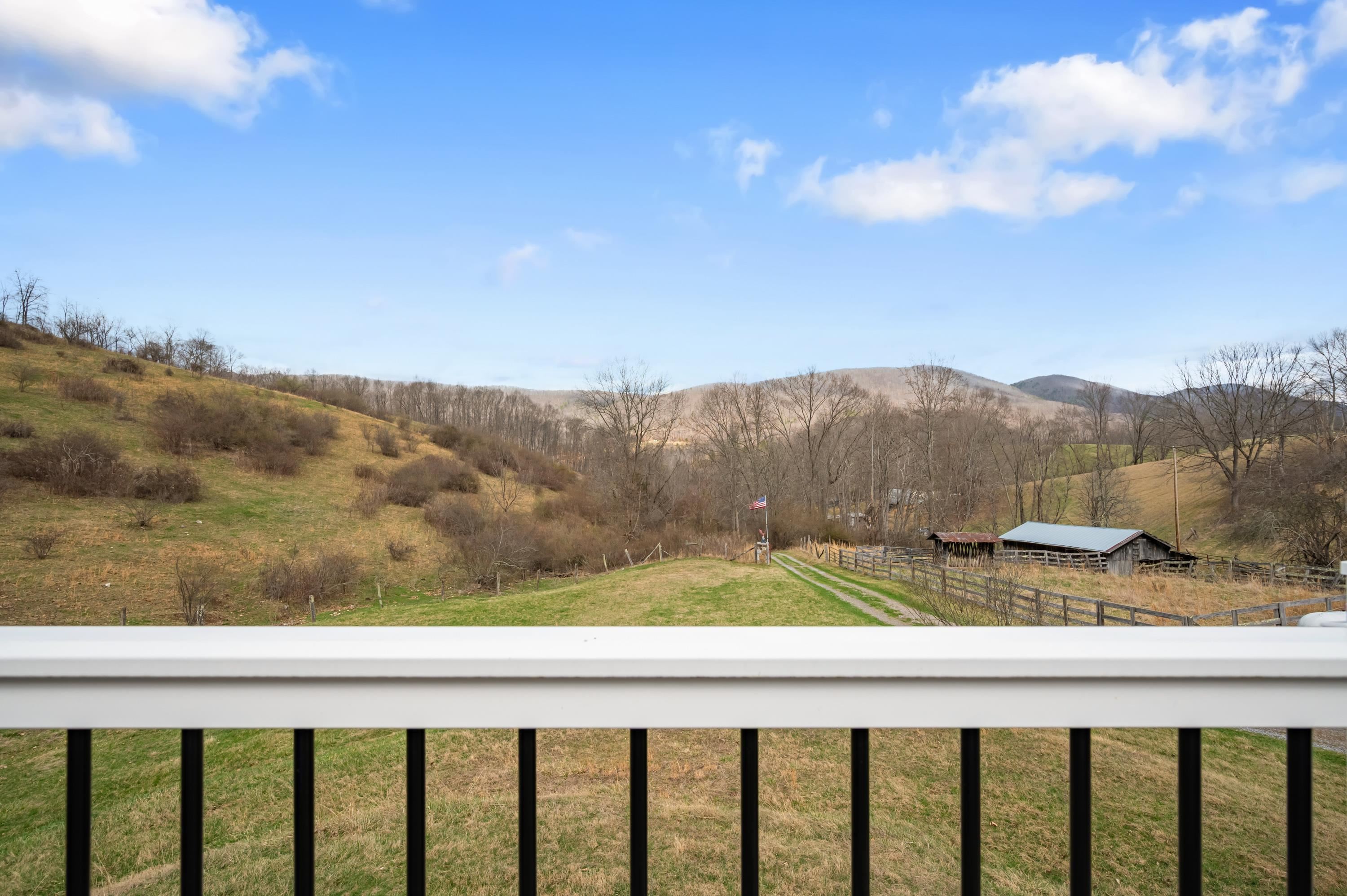 568 Round Bottom Drive Narrows VA 24124