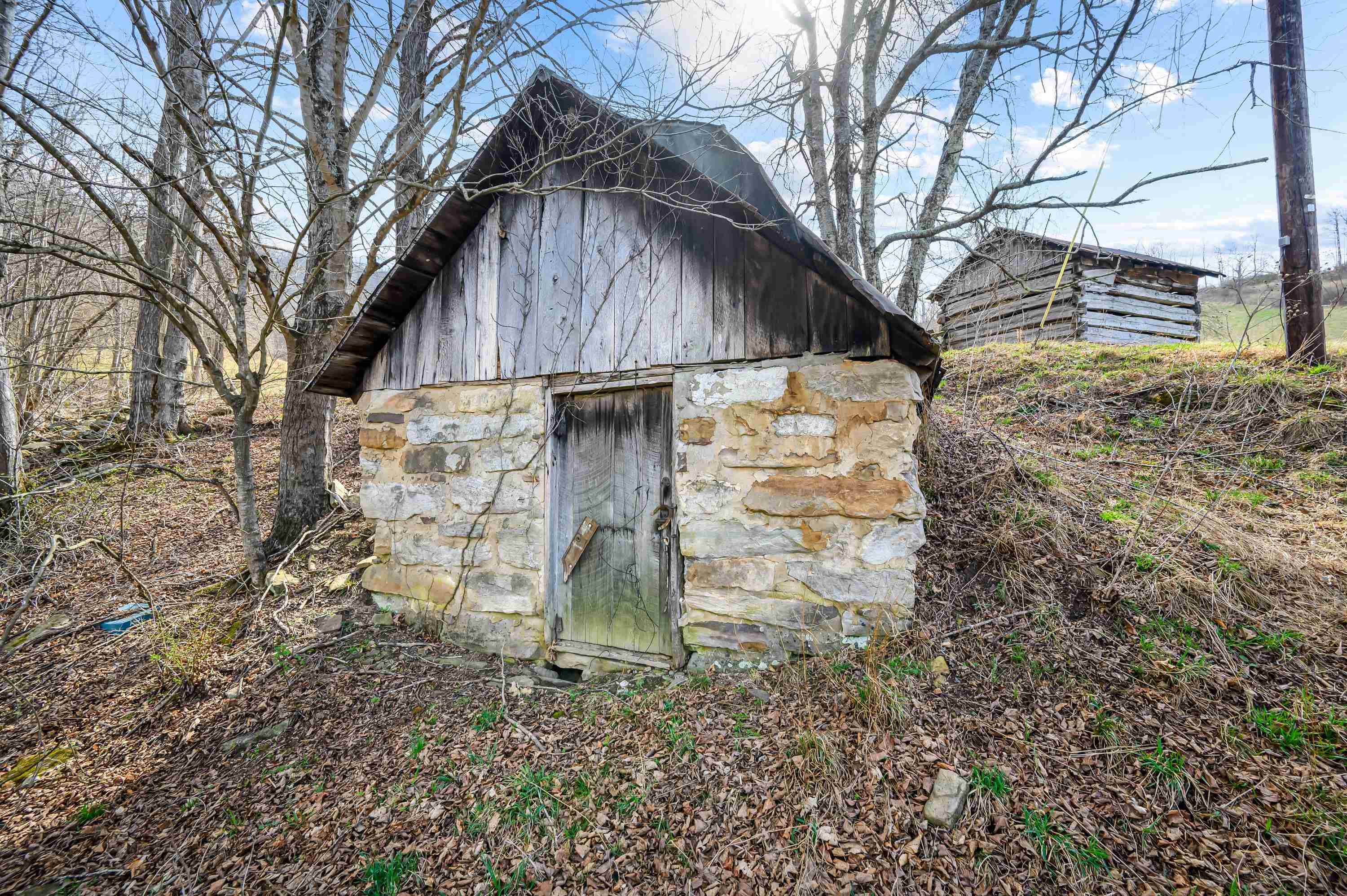 568 Round Bottom Drive Narrows VA 24124