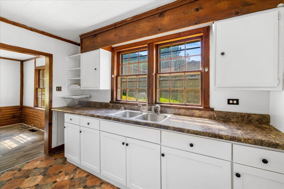 208 Magnolia Lane Narrows VA 24124