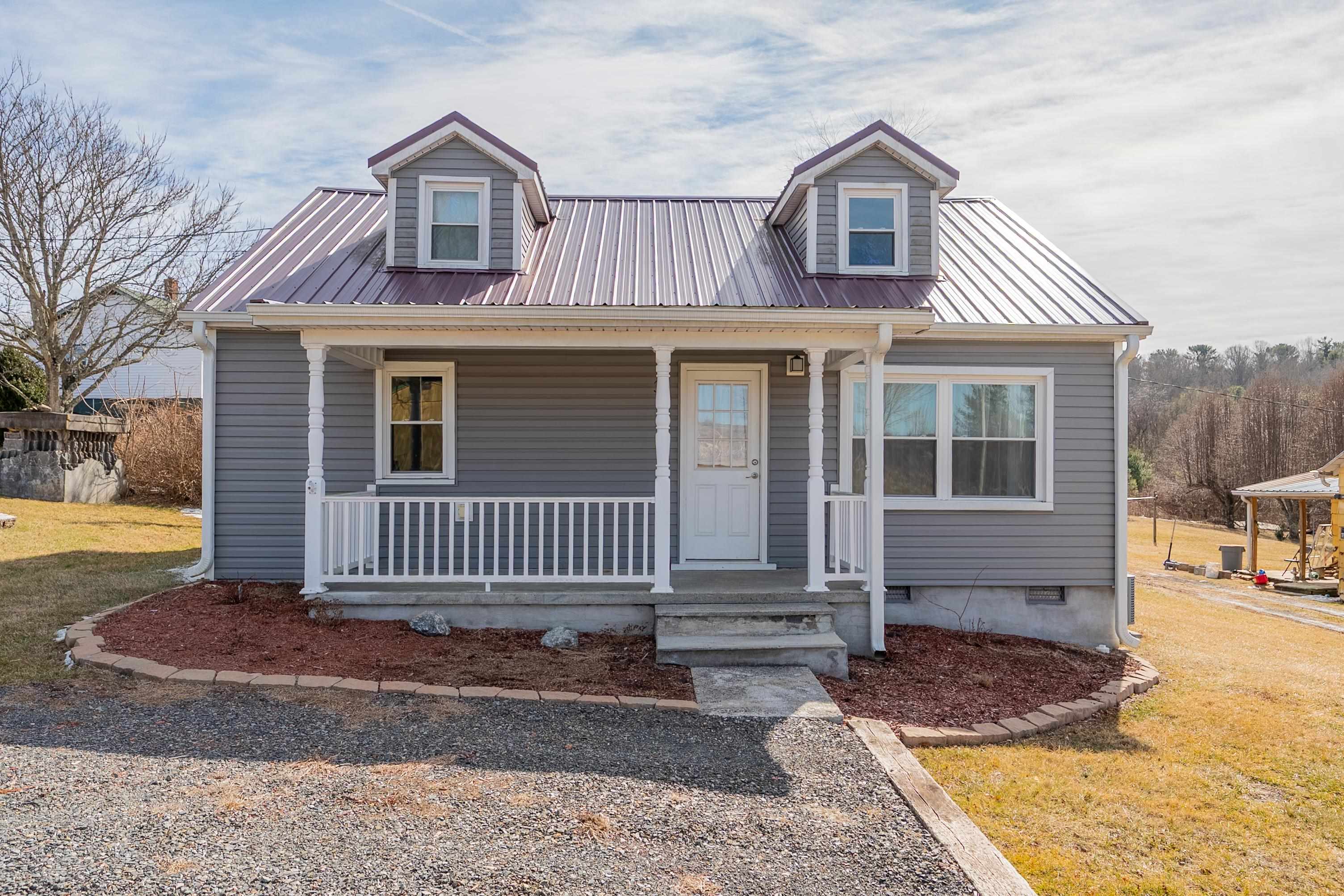 31 Spruce Hollow Lane Hillsville VA 24343