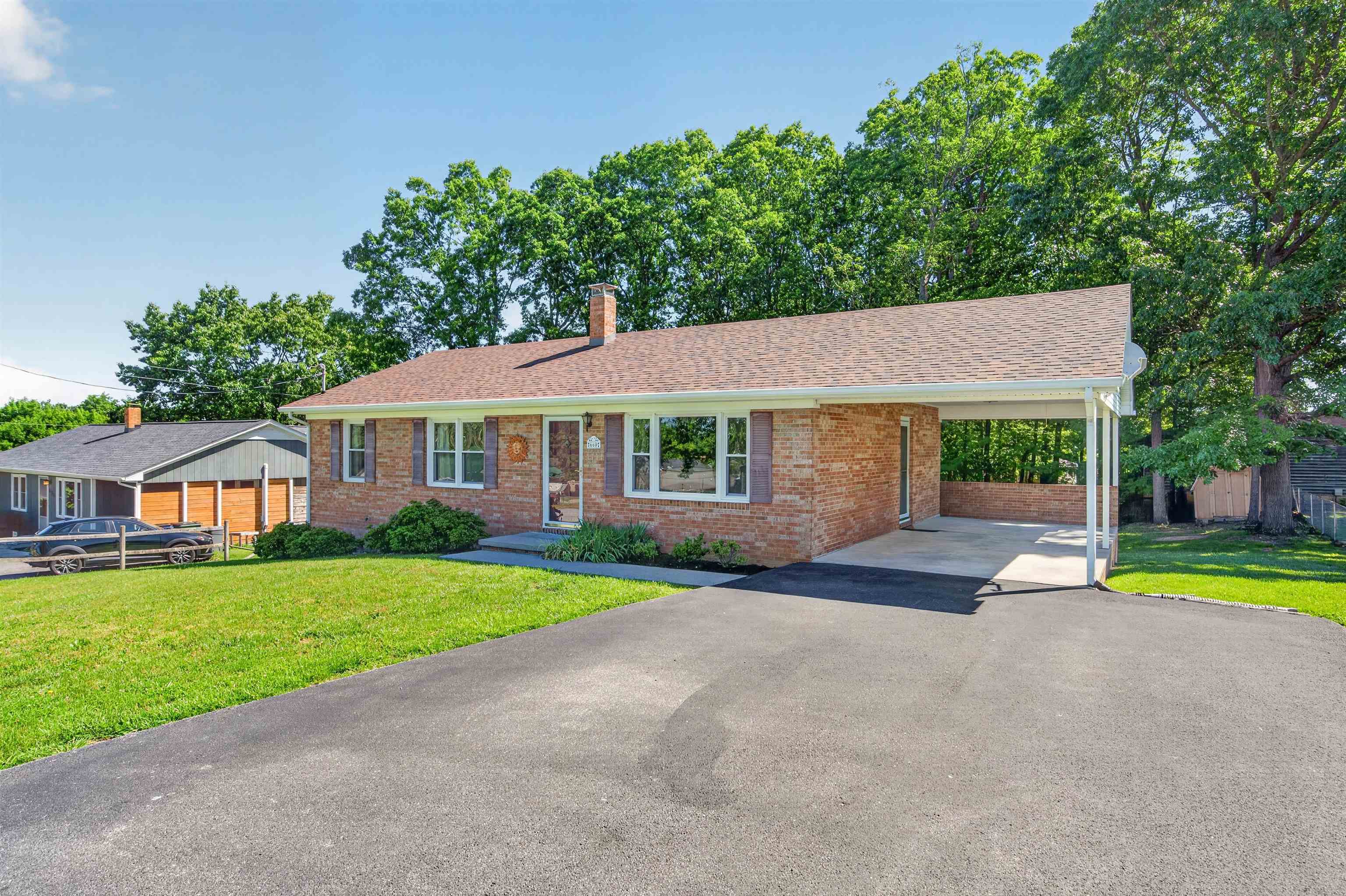 660 Mcdaniel Drive Christiansburg VA 24073