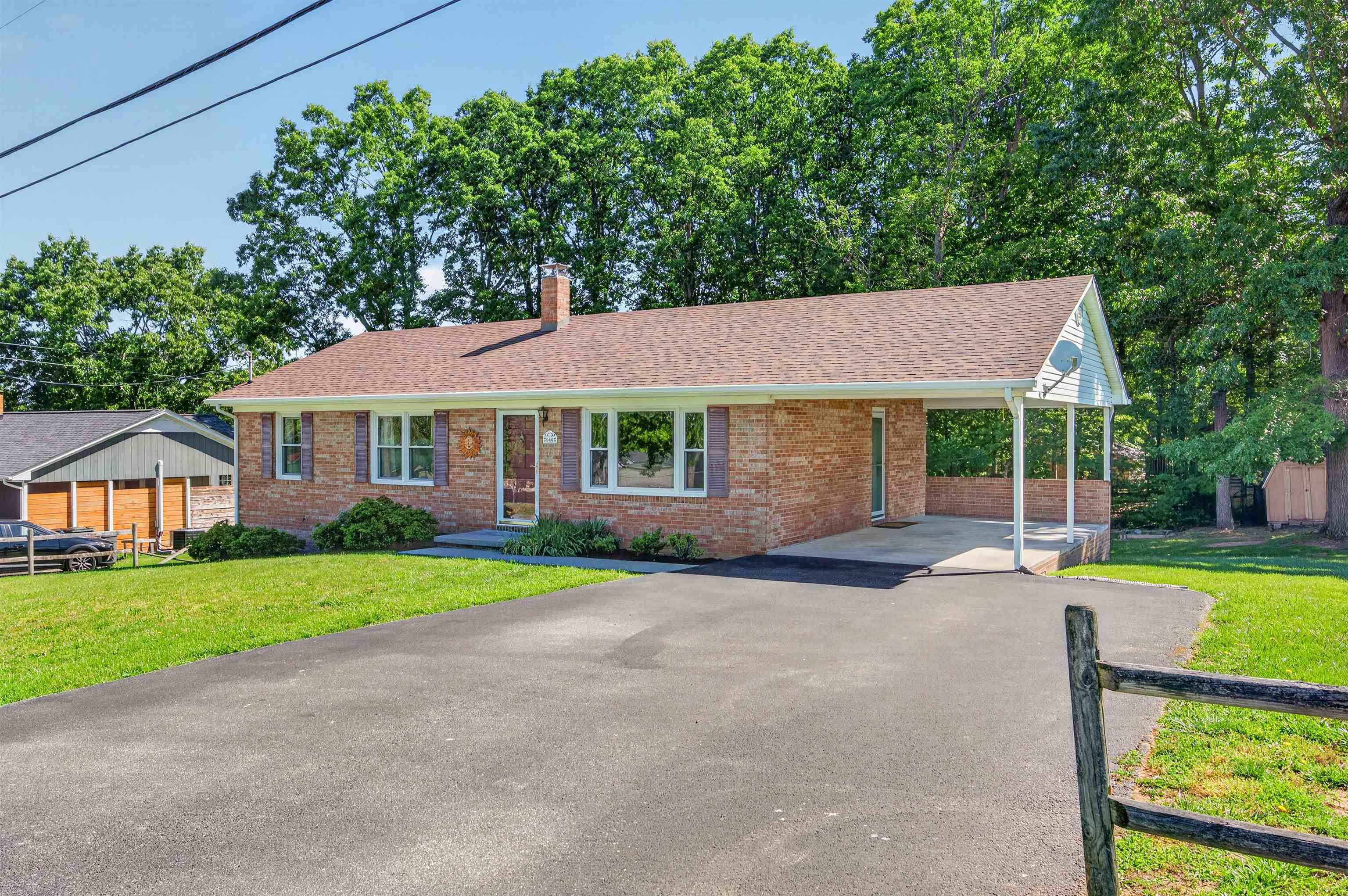 660 Mcdaniel Drive Christiansburg VA 24073
