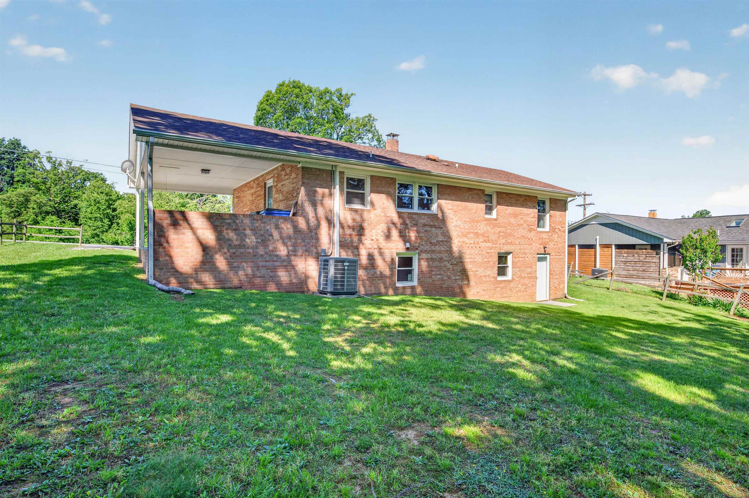 660 Mcdaniel Drive Christiansburg VA 24073