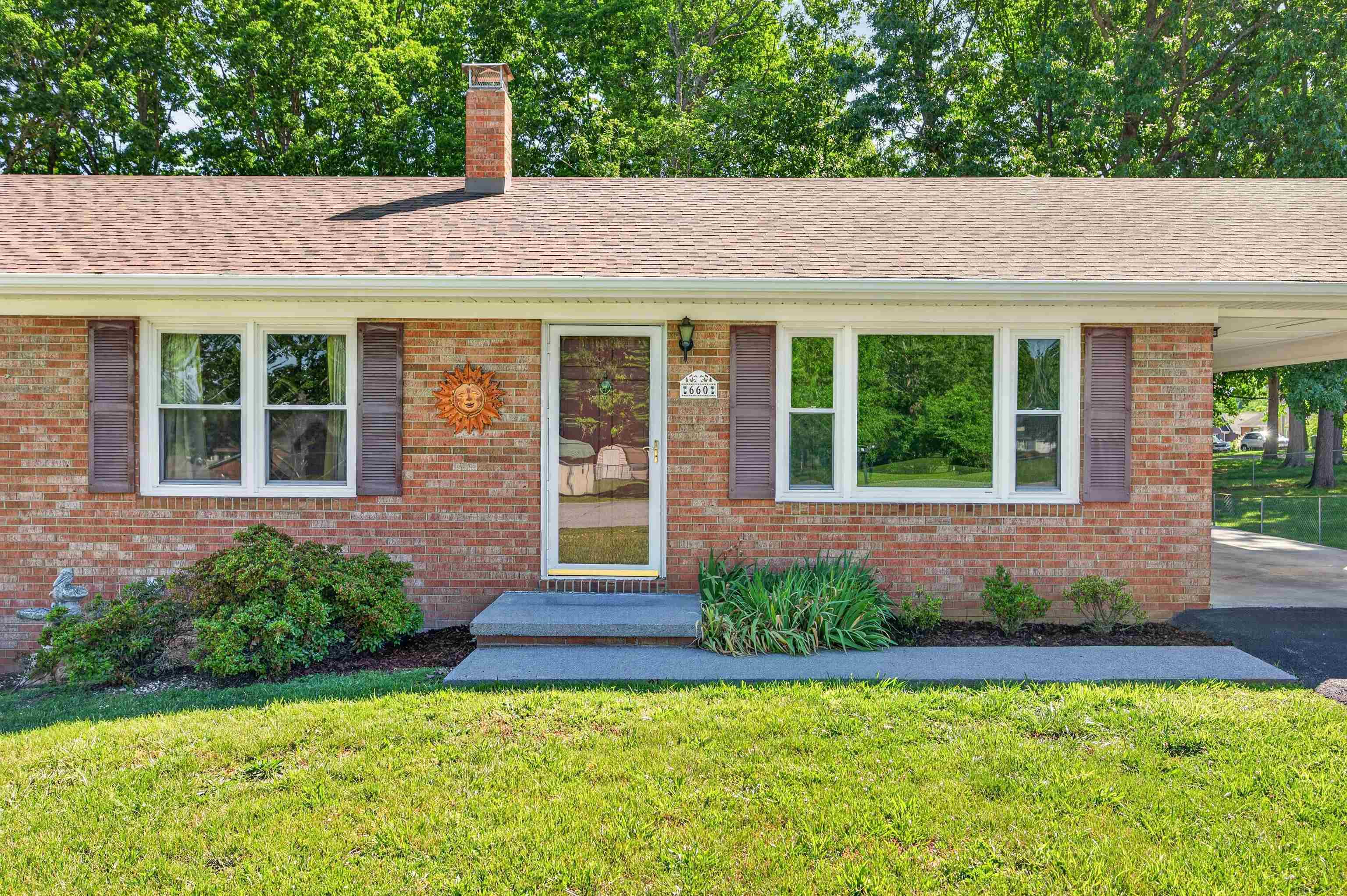 660 Mcdaniel Drive Christiansburg VA 24073