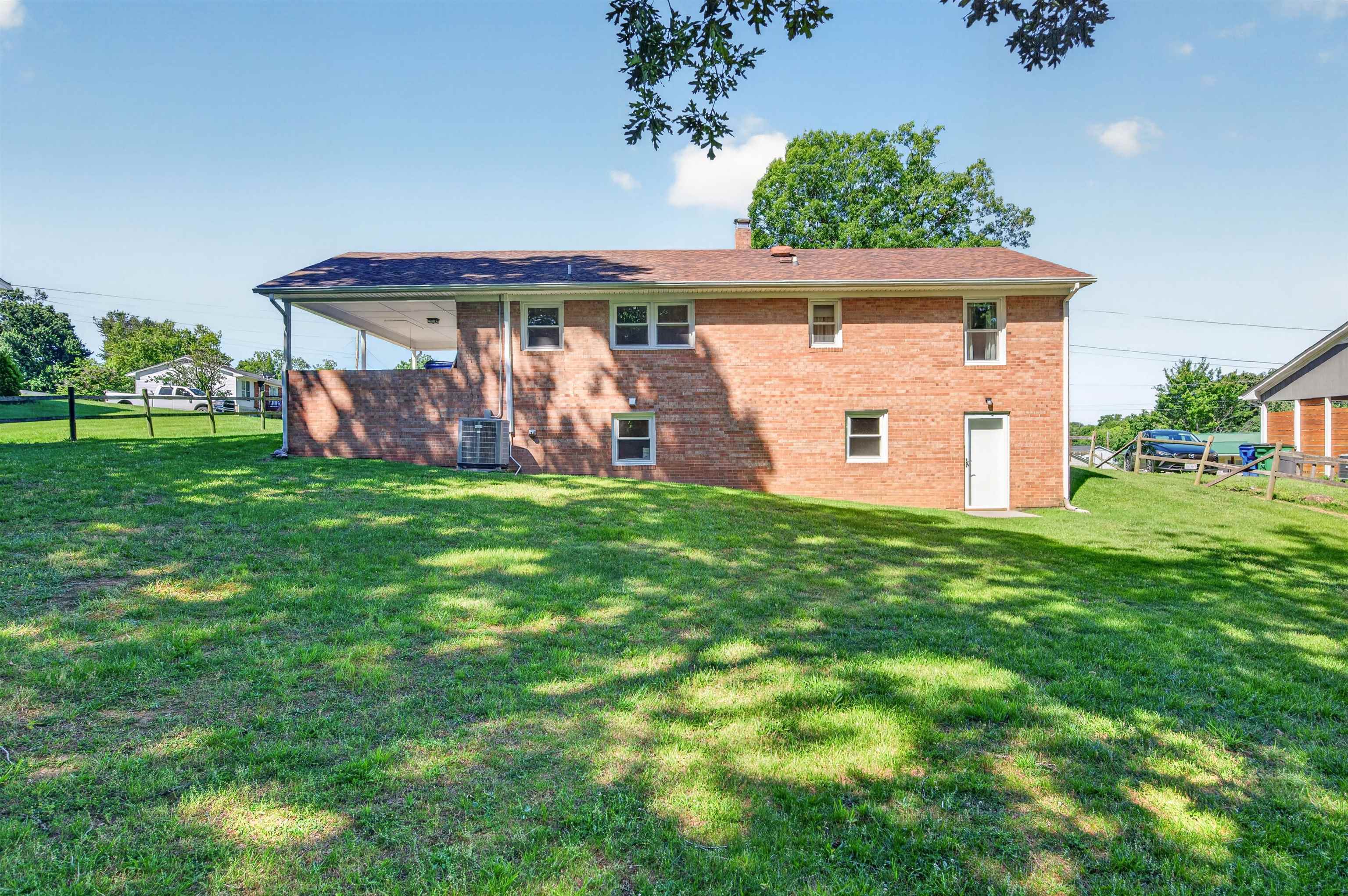 660 Mcdaniel Drive Christiansburg VA 24073