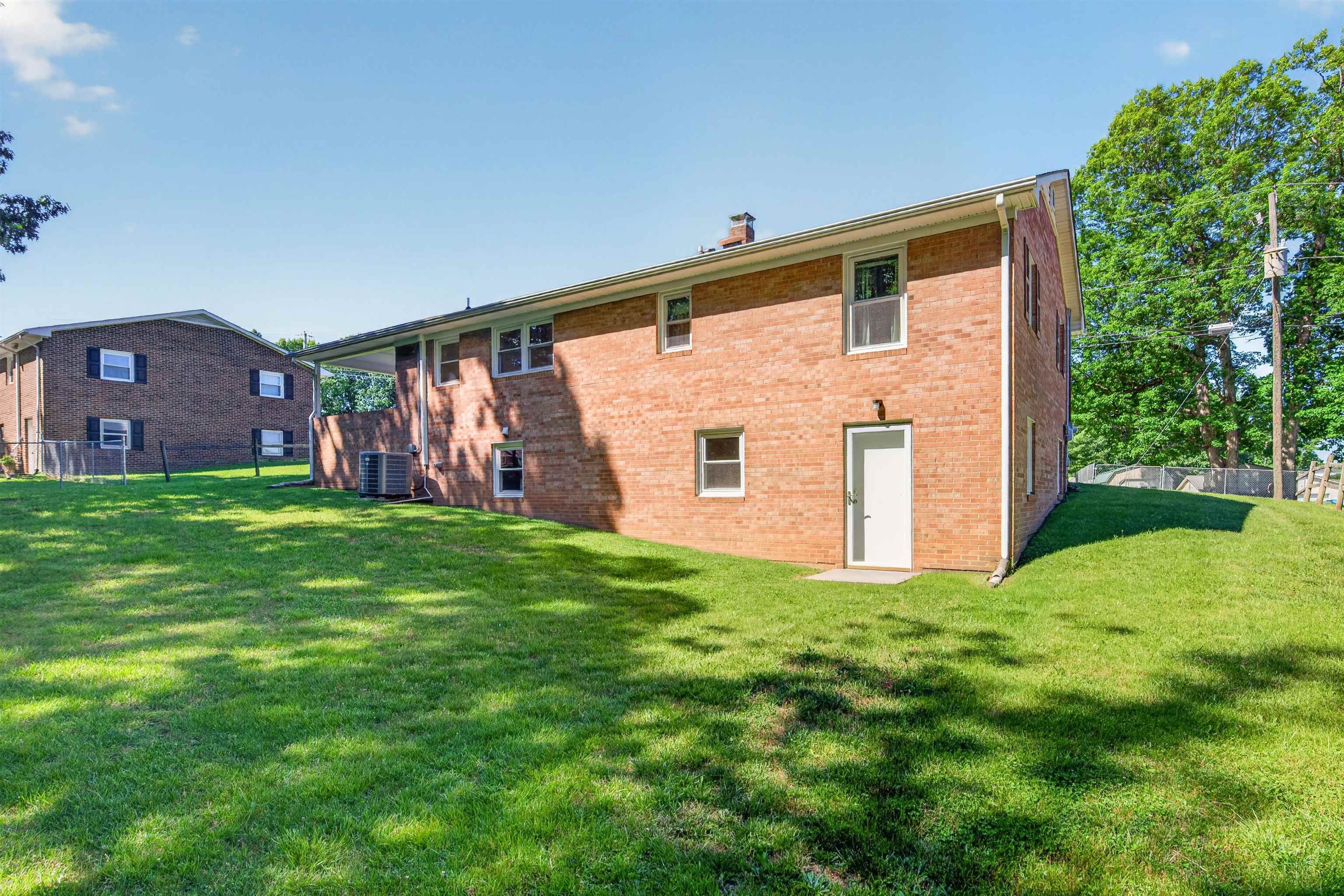 660 Mcdaniel Drive Christiansburg VA 24073