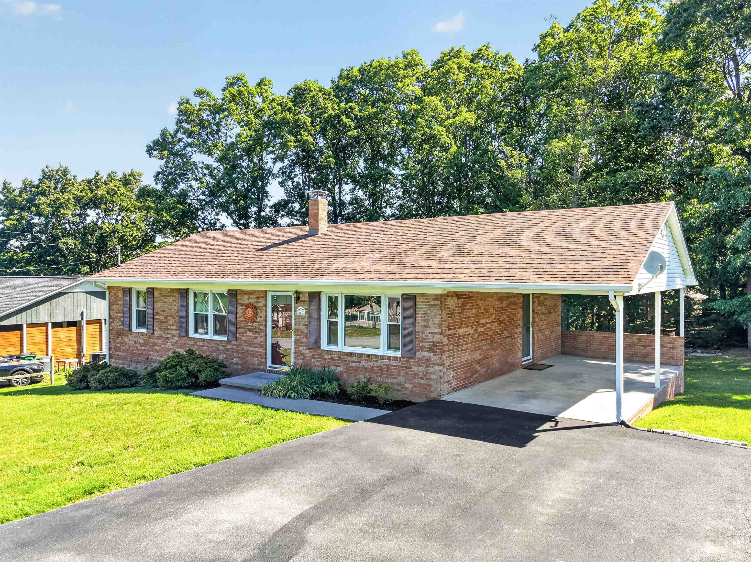 660 Mcdaniel Drive Christiansburg VA 24073