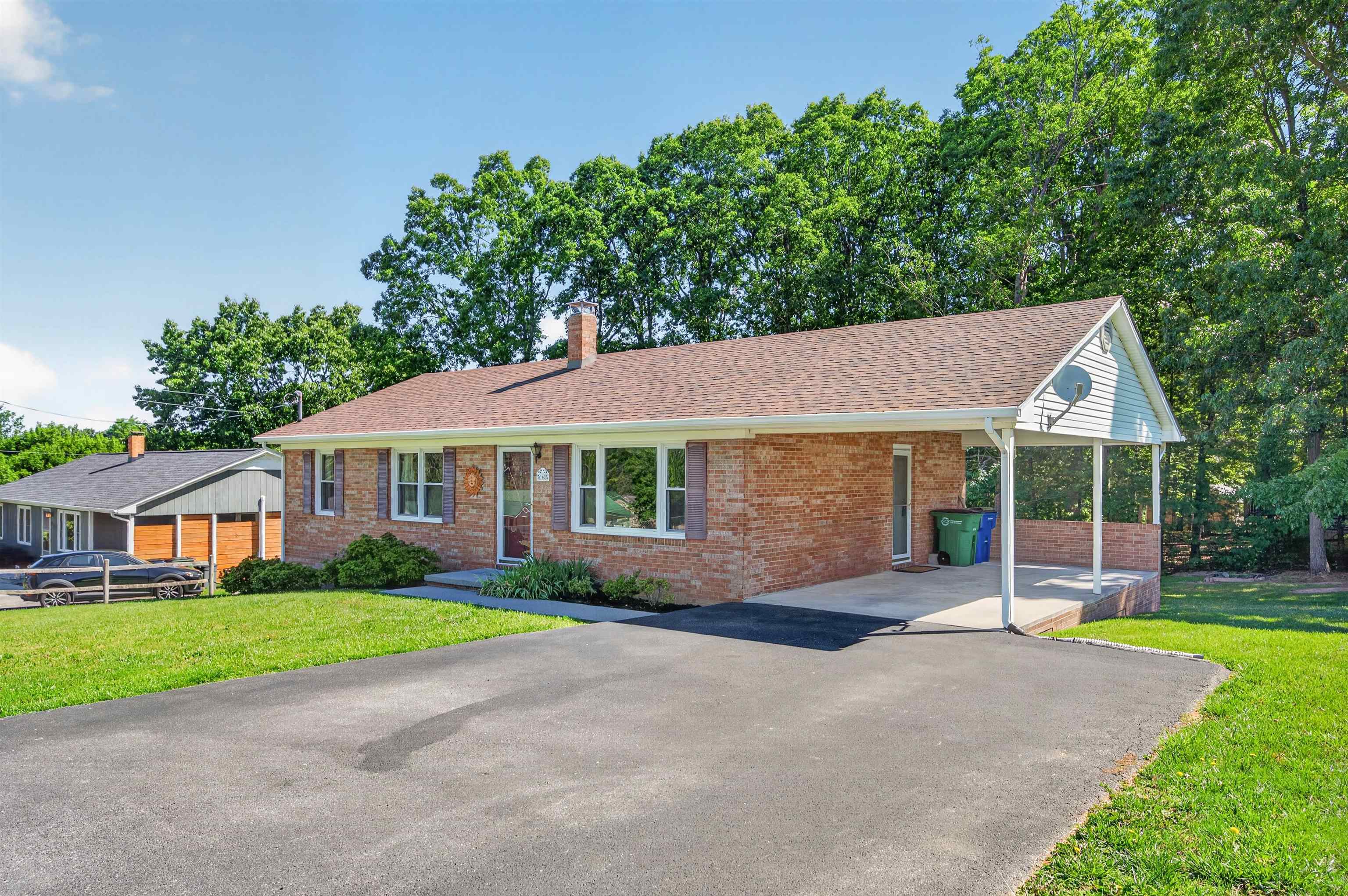 660 Mcdaniel Drive Christiansburg VA 24073
