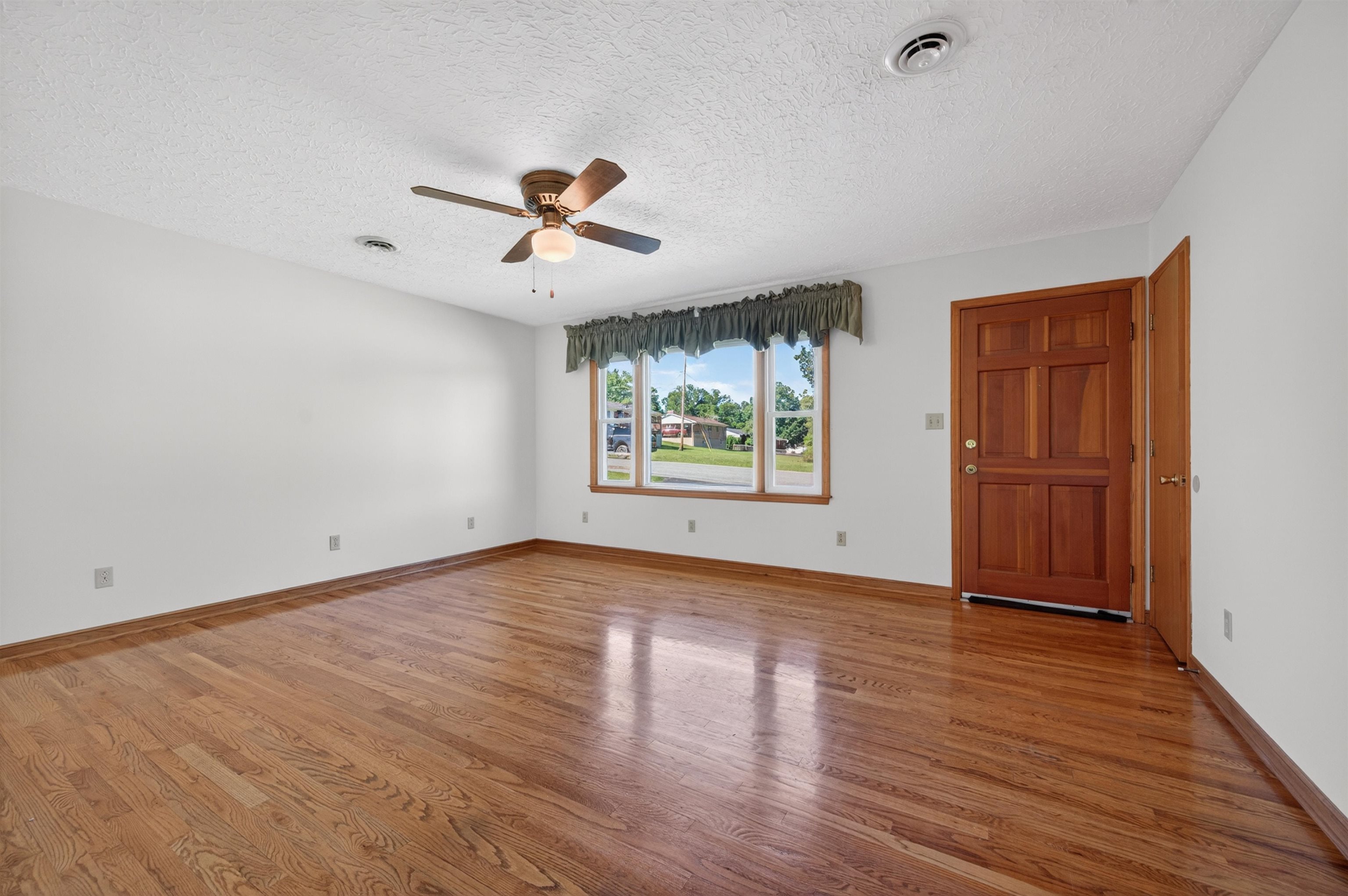 660 Mcdaniel Drive Christiansburg VA 24073
