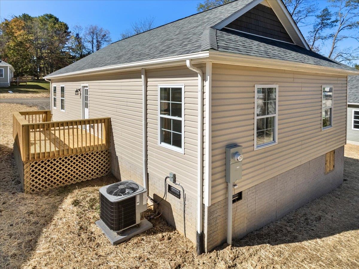 115 Ferry Court Pulaski VA 24301