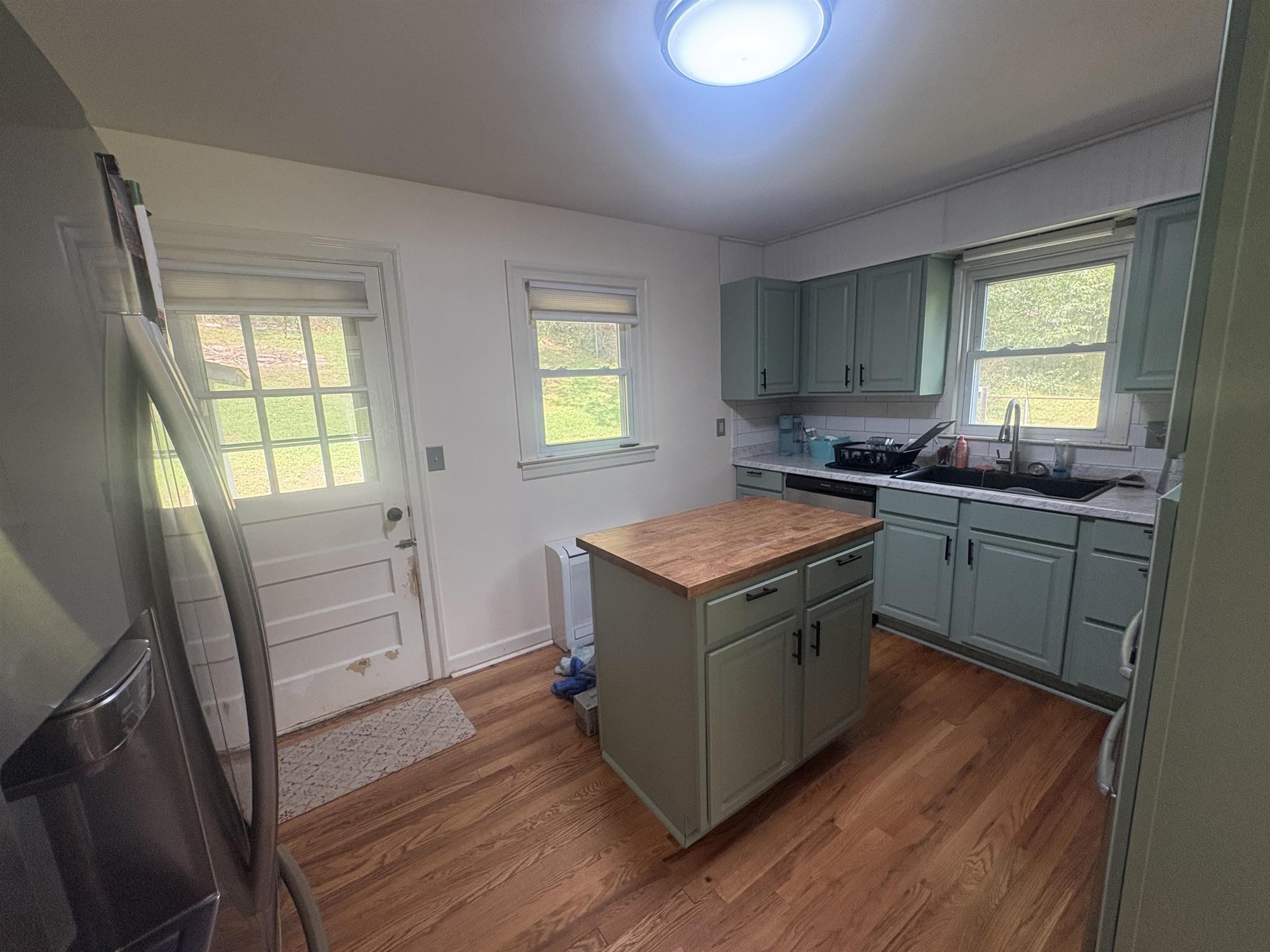 6057 Virginia Avenue Pembroke VA 24136