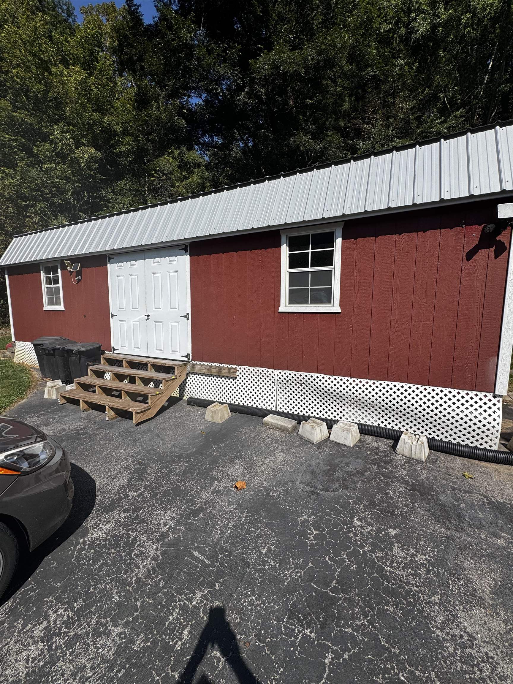 6057 Virginia Avenue Pembroke VA 24136