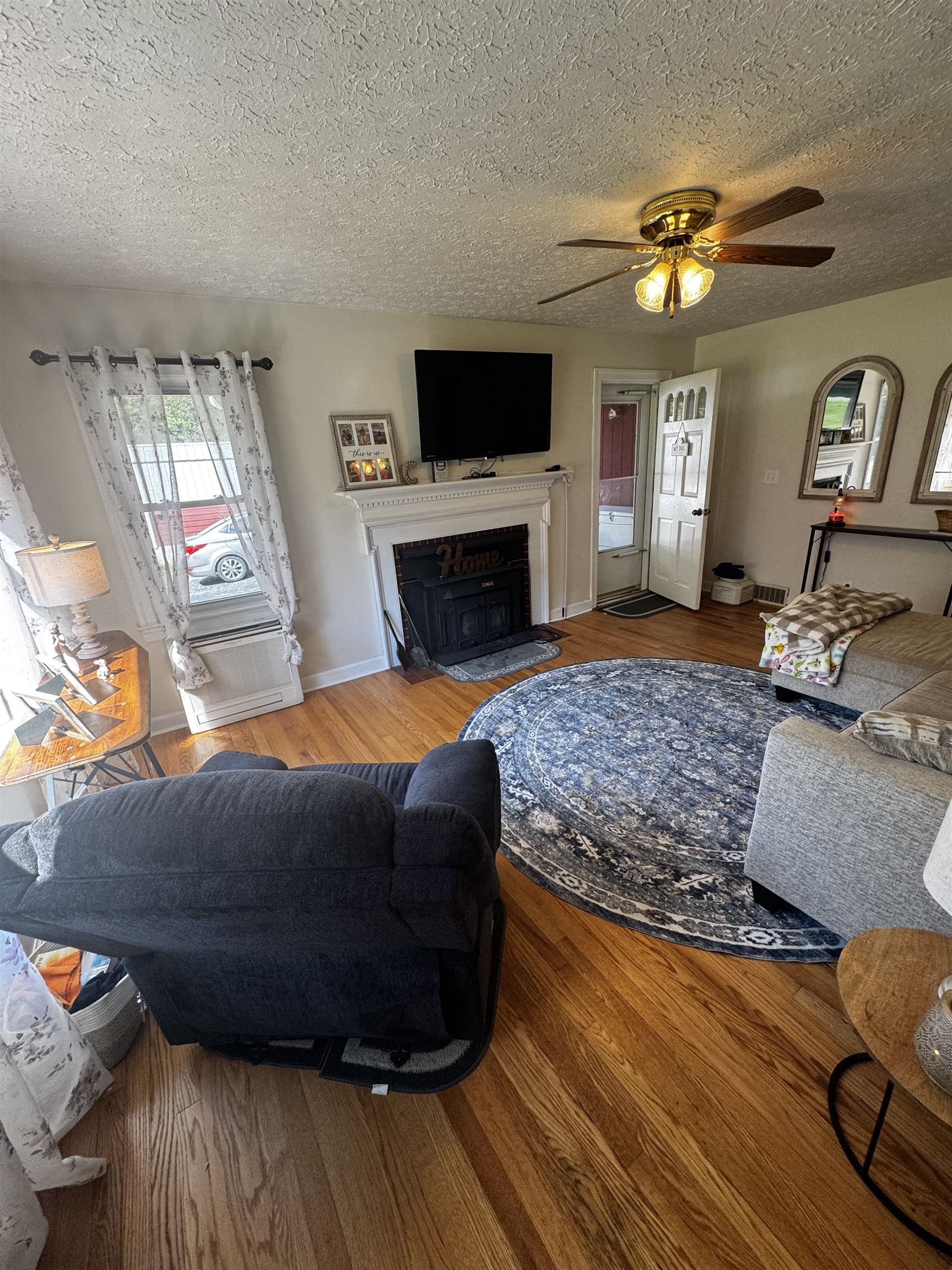 6057 Virginia Avenue Pembroke VA 24136
