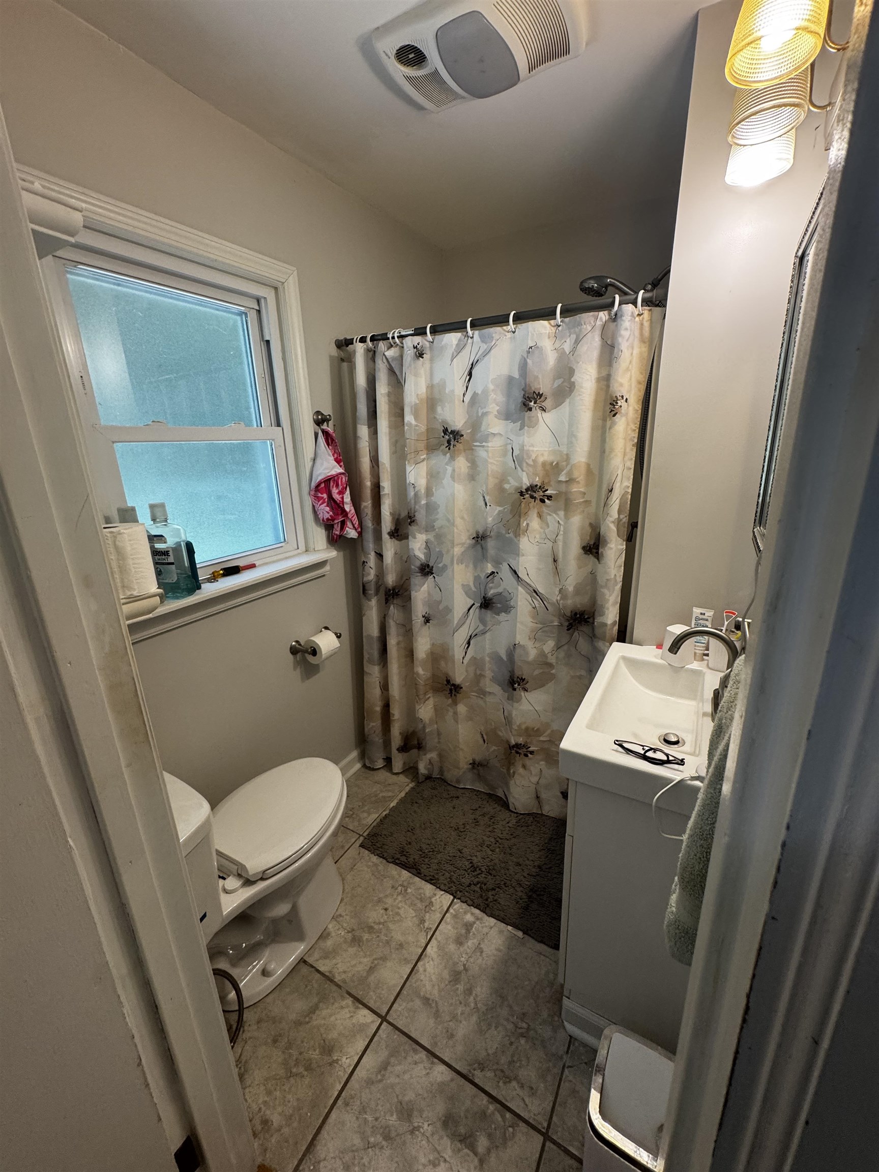 6057 Virginia Avenue Pembroke VA 24136
