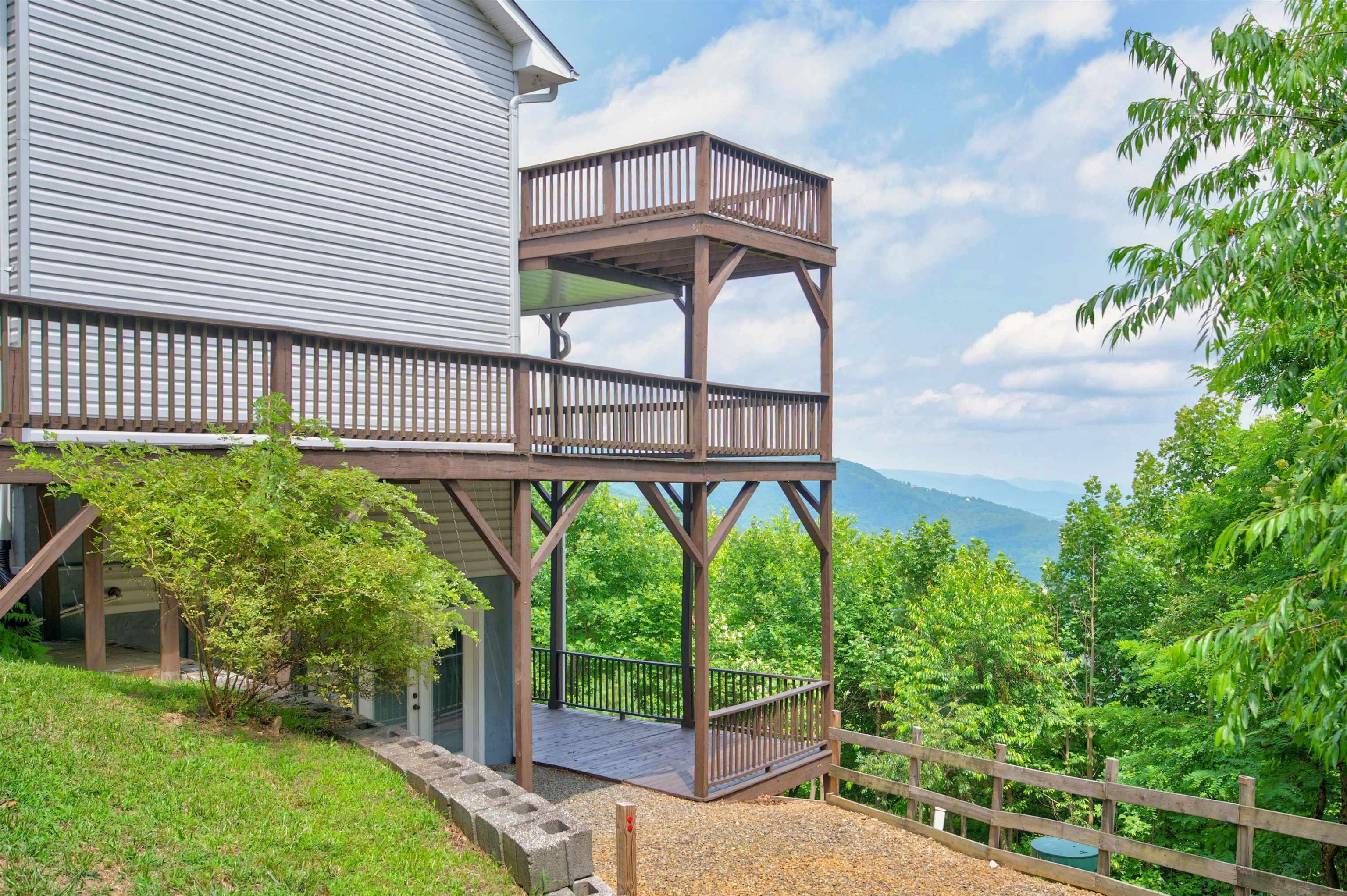 293 Scenic Way Fancy Gap VA 24328